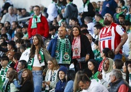 Aficionados del Sporting y el Racing en la última cita entre ambos equipos.