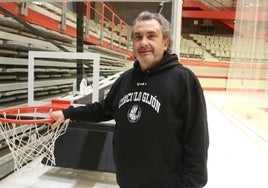 Nacho Galán, entrenador del Círculo Gijón, en el Palacio de Deportes.