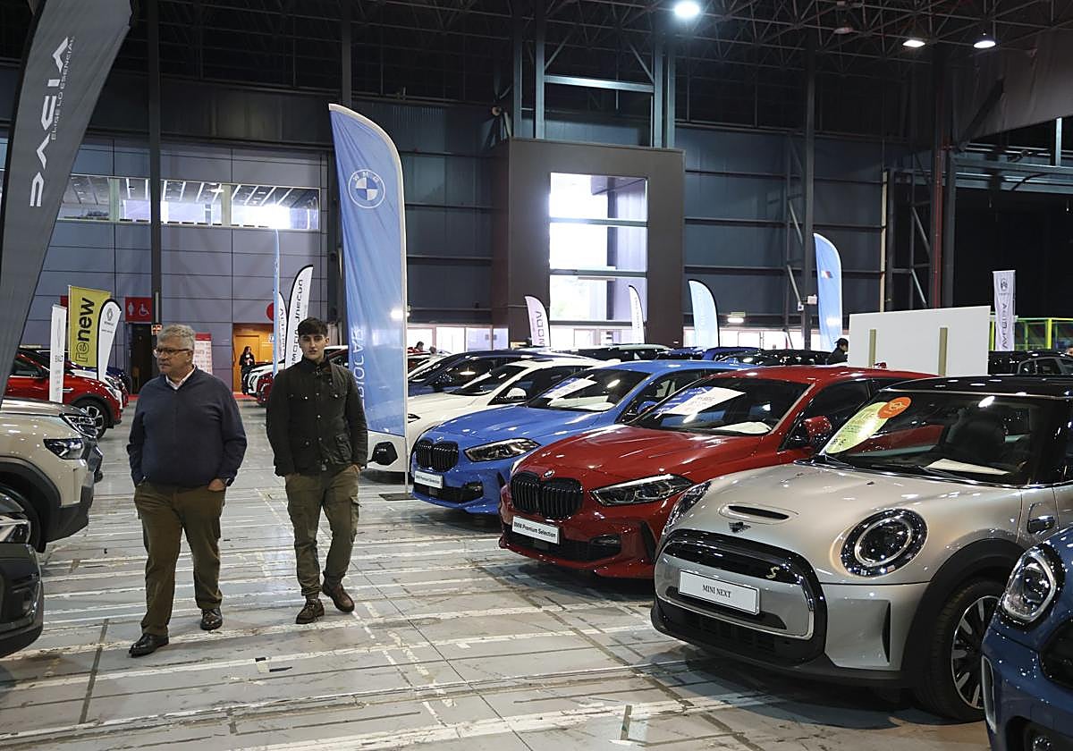 A la búsqueda del chollo de coche en Gijón