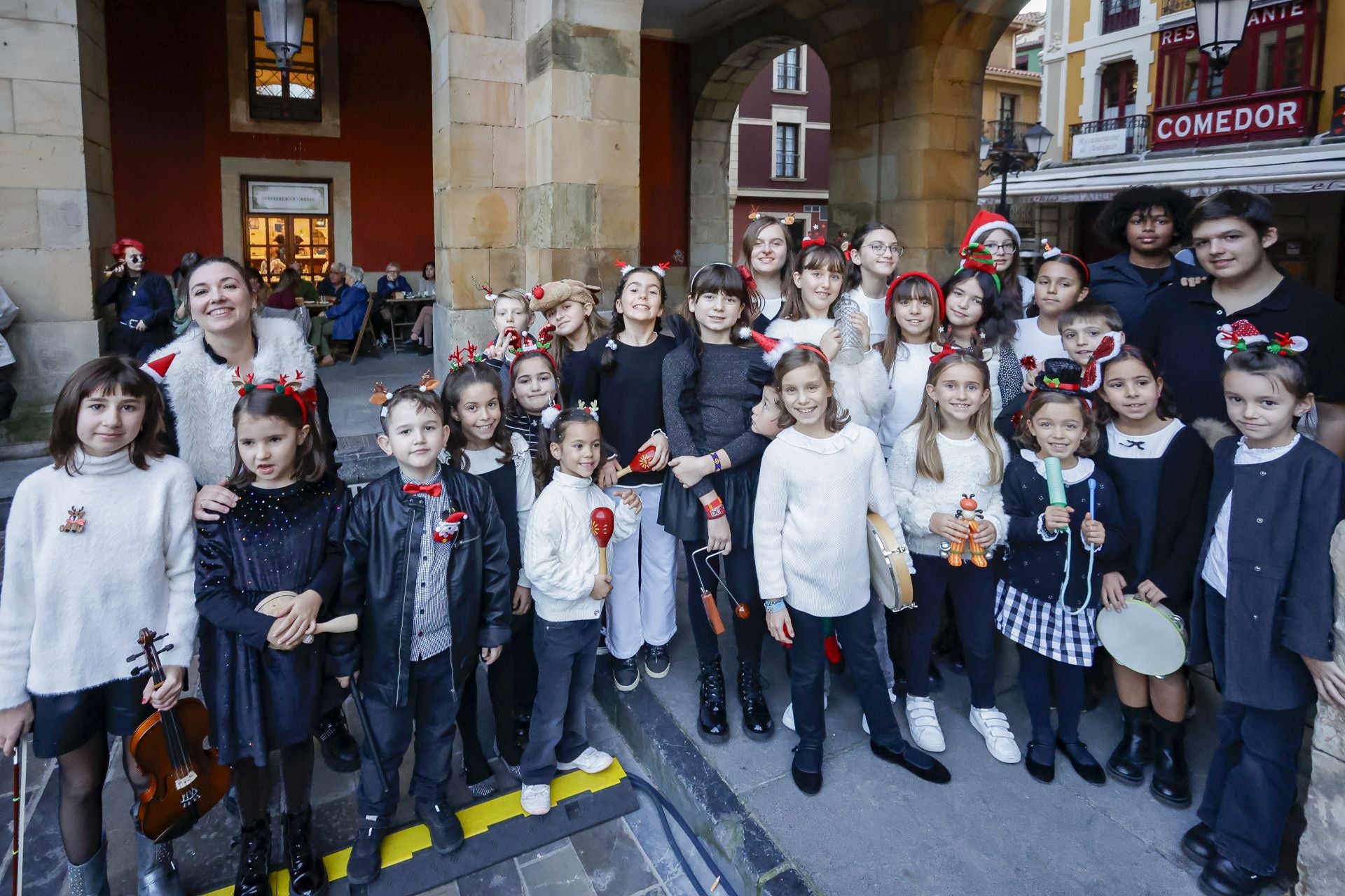 Gijón recibe la Navidad más luminosa