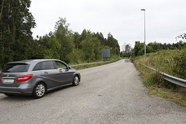 El próximo año se abordará la mejora de la carretera entre La Peral y la Cruz de Illas.