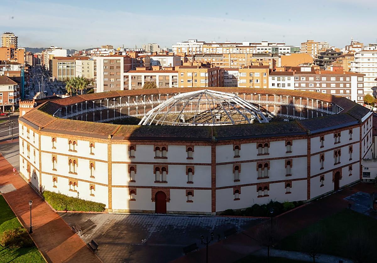 La plaza de Toros de El Bibio, en Gijón.
