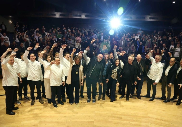 Los cocineros más influyentes de la historia celebran que la Cultura Sidrera Asturiana es Patrimonio Cultural Inmaterial de la Unesco.