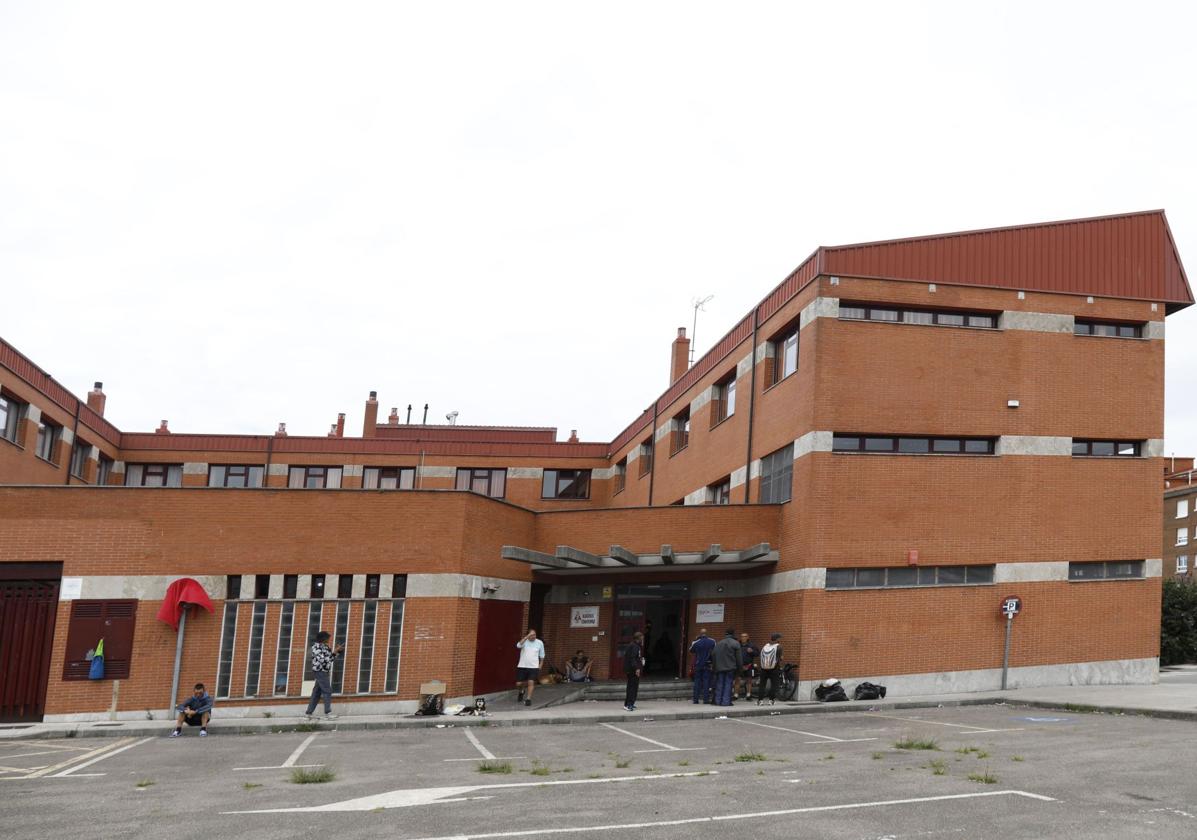 Inmediaciones del Albergue Covadonga, en Gijón.