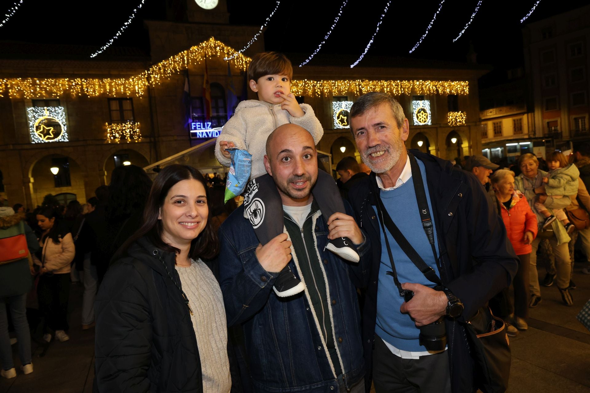 Las luces de Navidad de Avilés, en imágenes