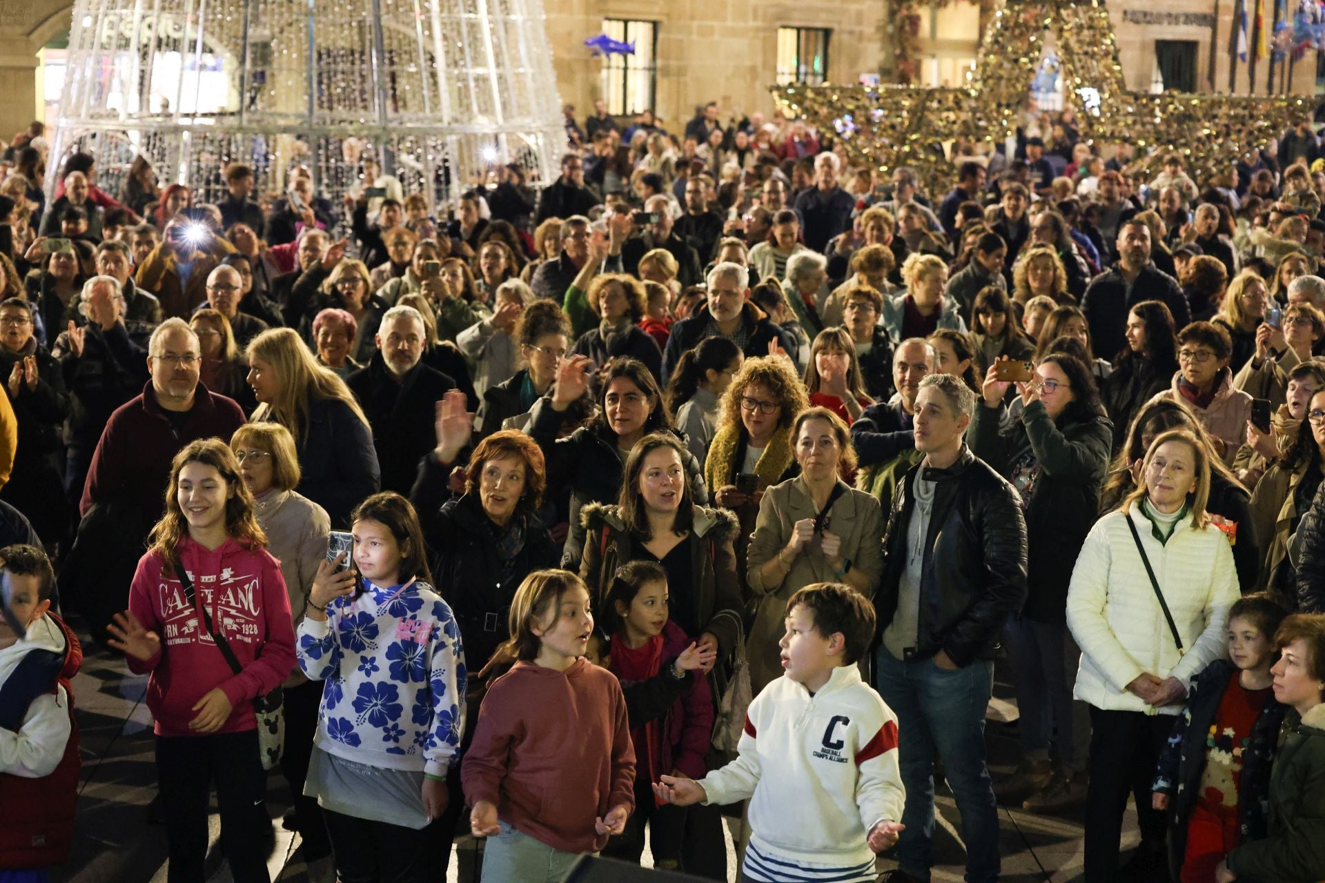 Las luces de Navidad de Avilés, en imágenes