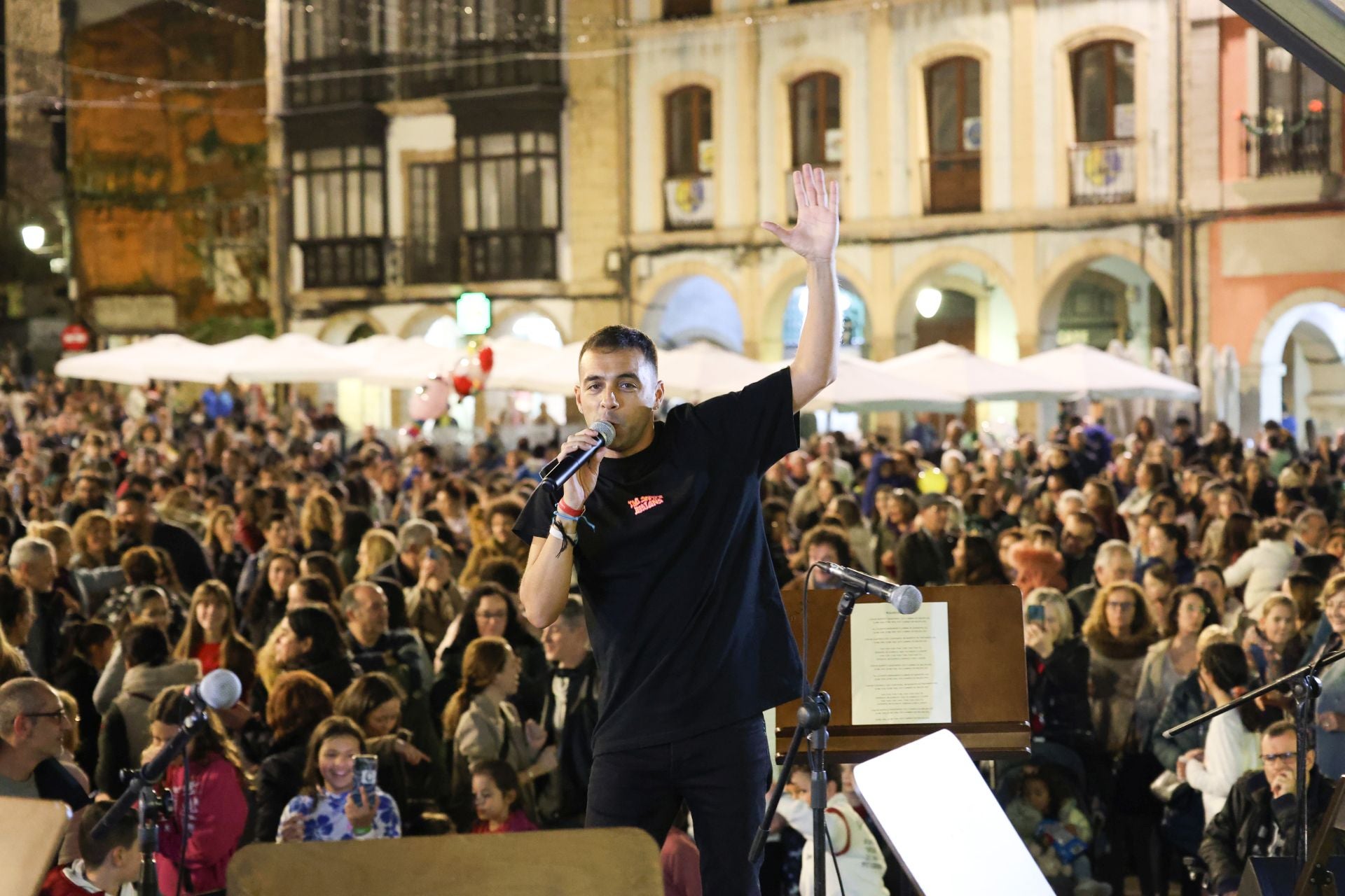 Las luces de Navidad de Avilés, en imágenes