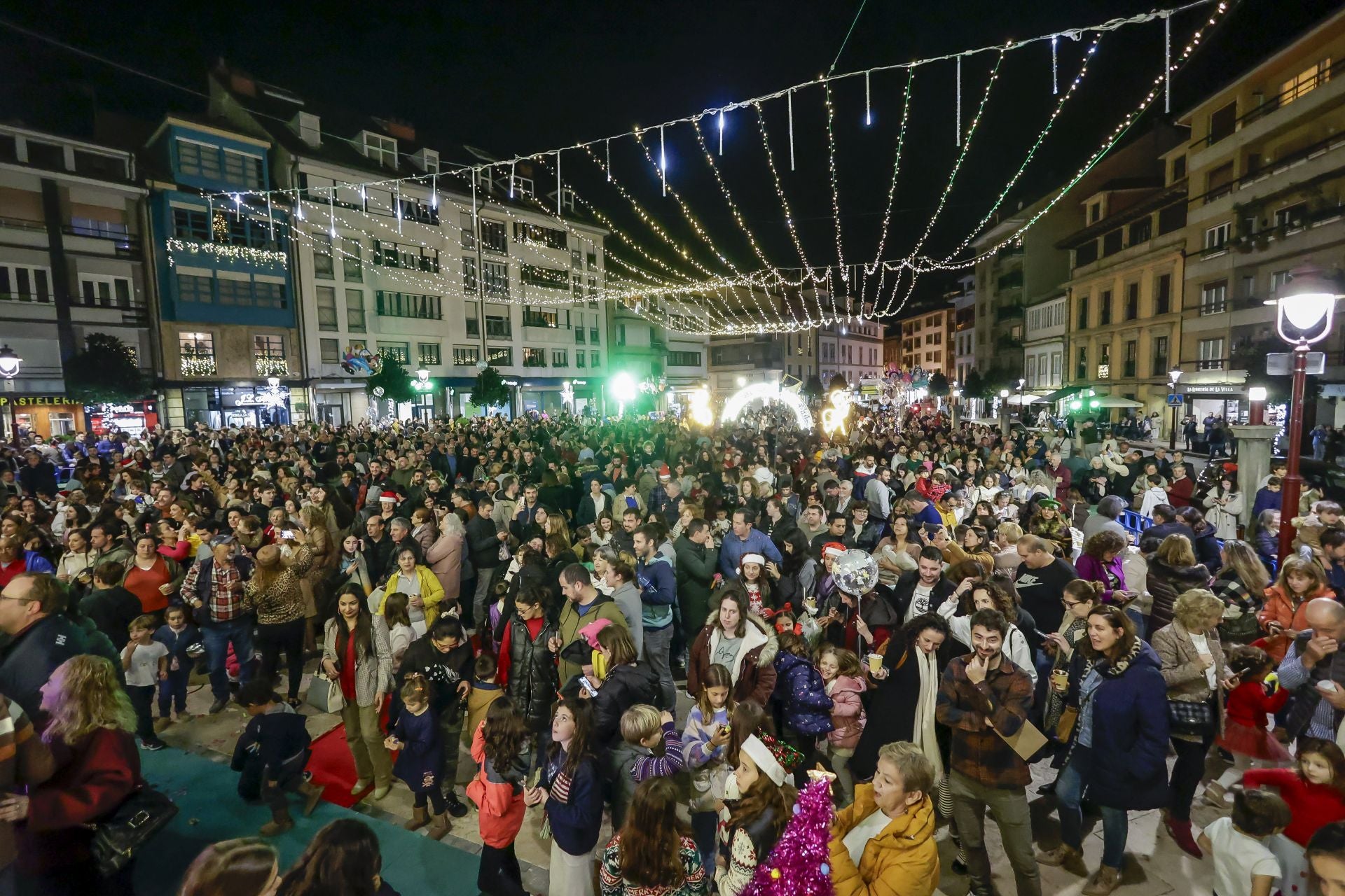 Una brillante Navidad en Villaviciosa con sidra