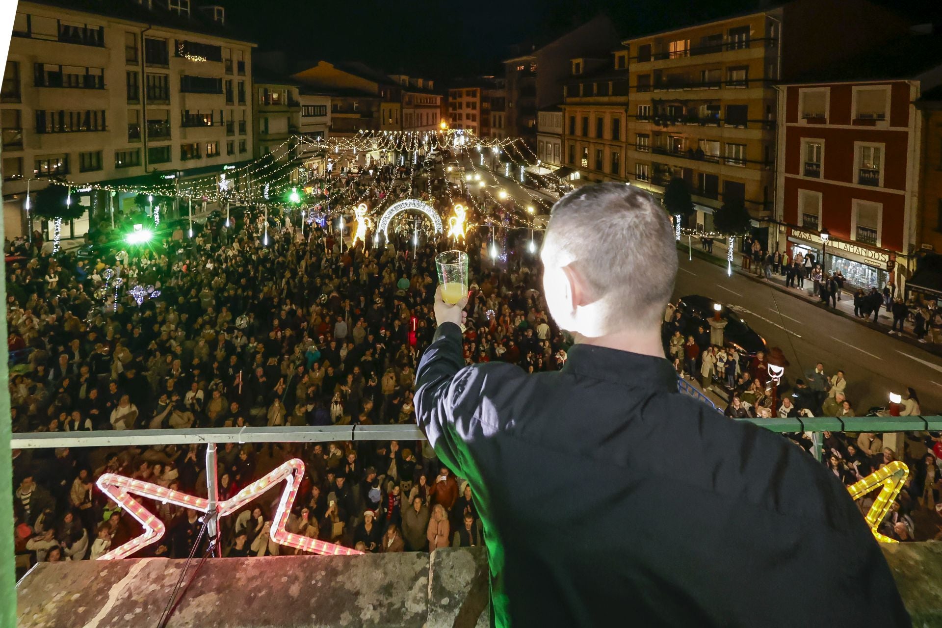 Una brillante Navidad en Villaviciosa con sidra