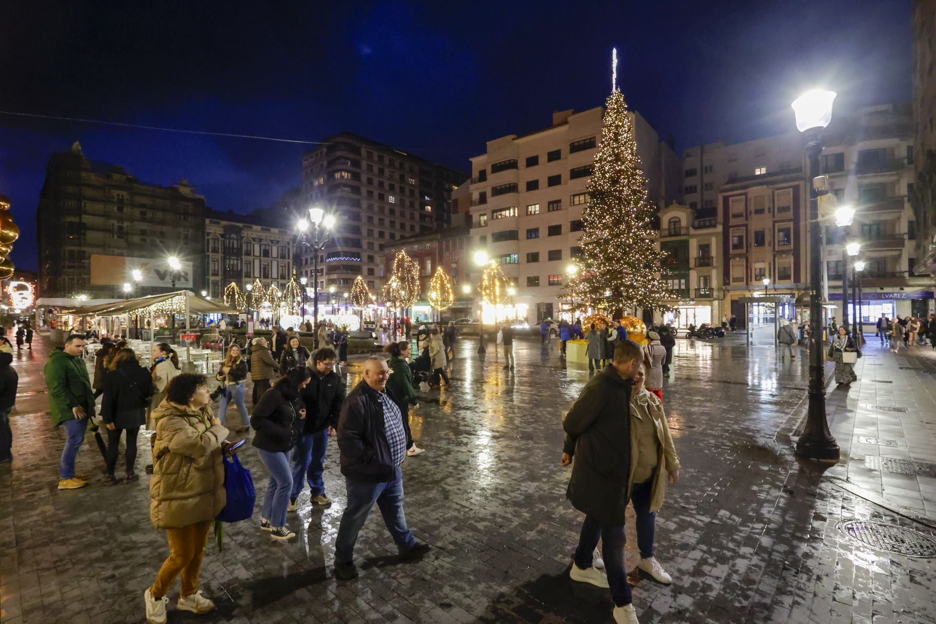 El puente de diciembre llena Gijón