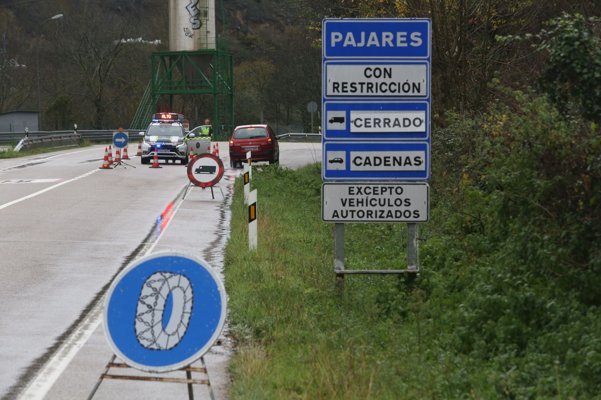 Nieve, lluvia y mucho frío en lo peor del temporal en Asturias