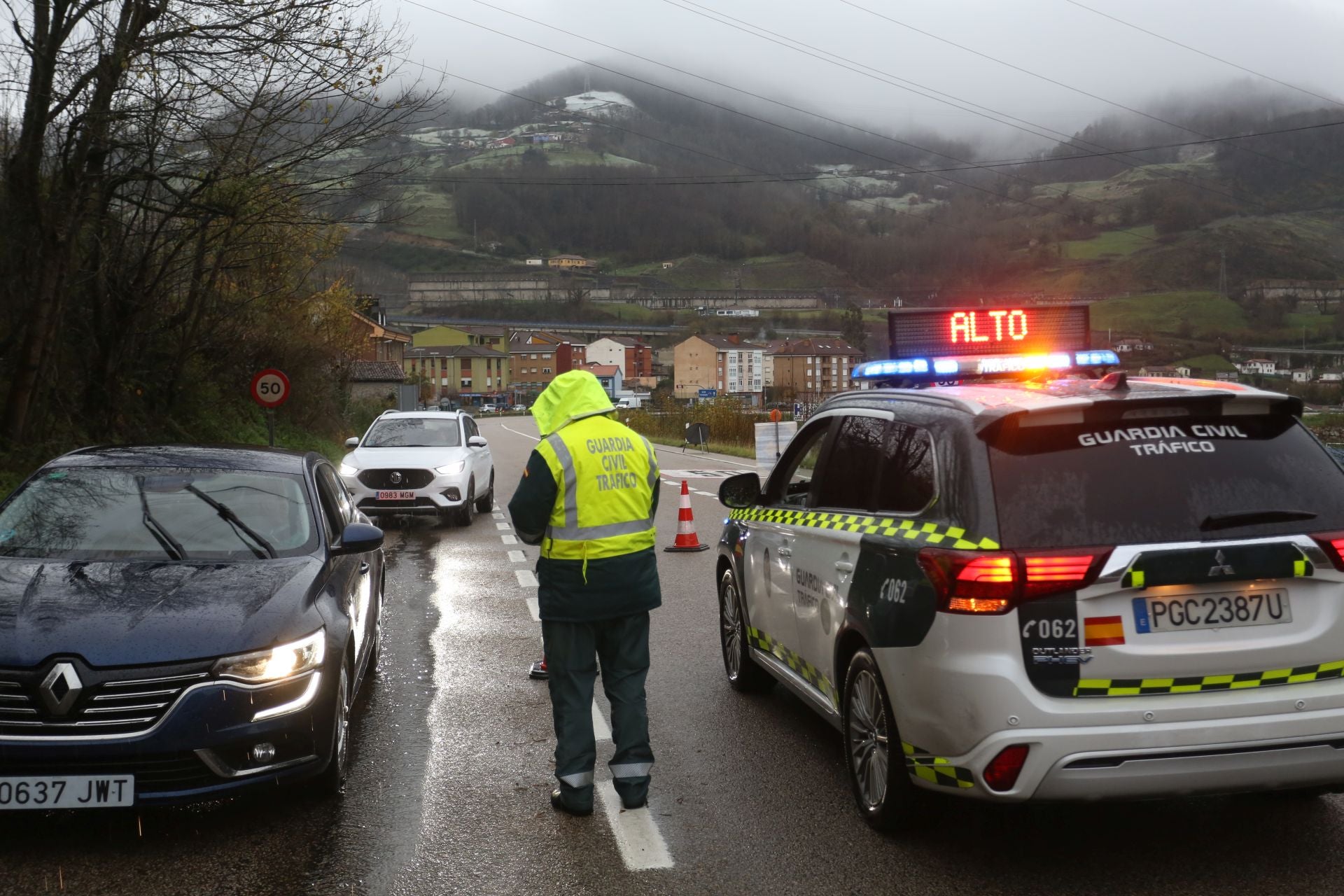 Nieve, lluvia y mucho frío en lo peor del temporal en Asturias