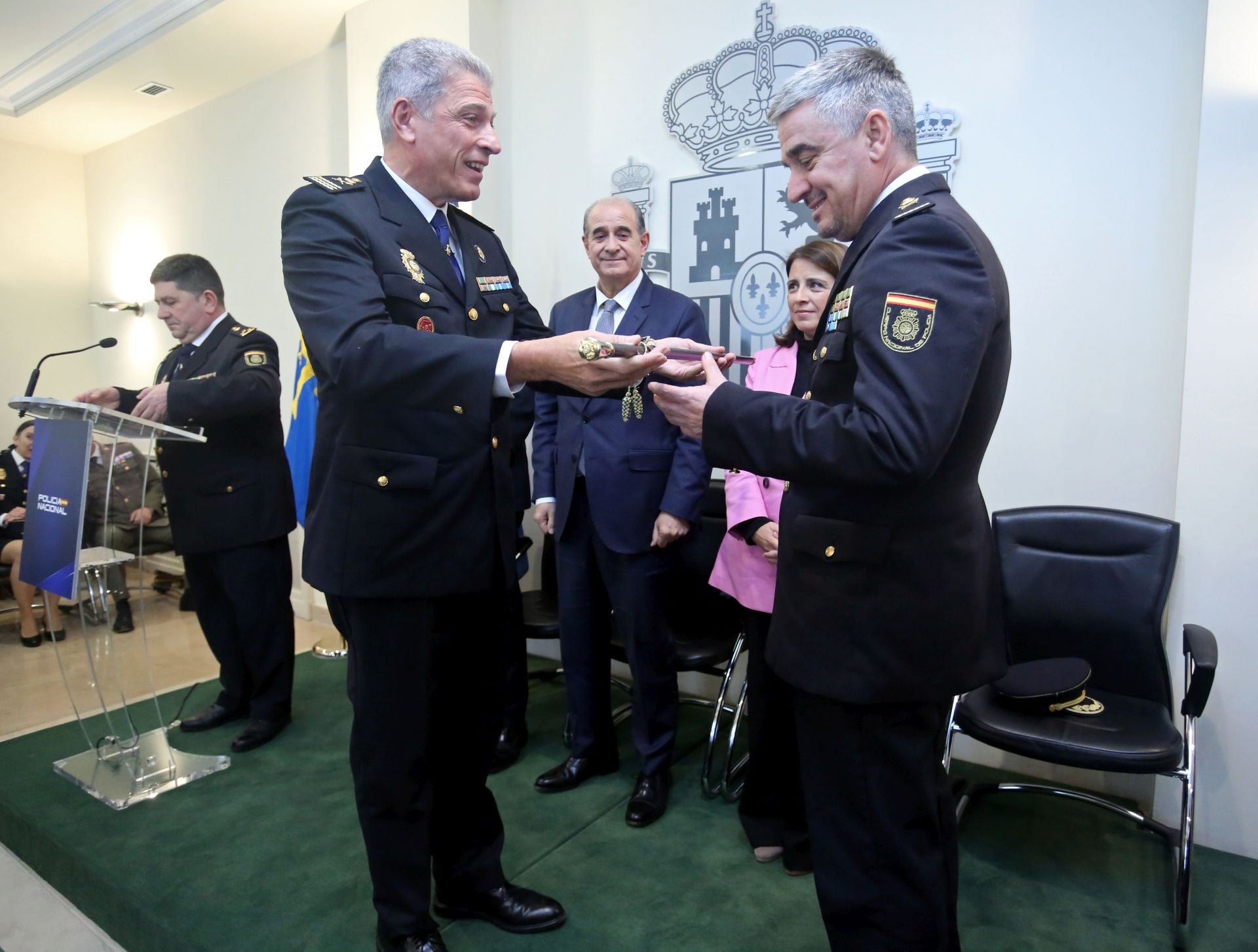 El nuevo jefe superior de la Policía Nacional de Asturias jura su cargo