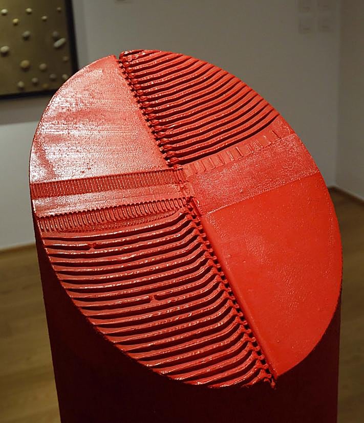 Imagen secundaria 2 - El Museo Casa Natal de Jovellanos reluce con el legado de Alejandro Mieres, un artista «que creó sus propios códigos»