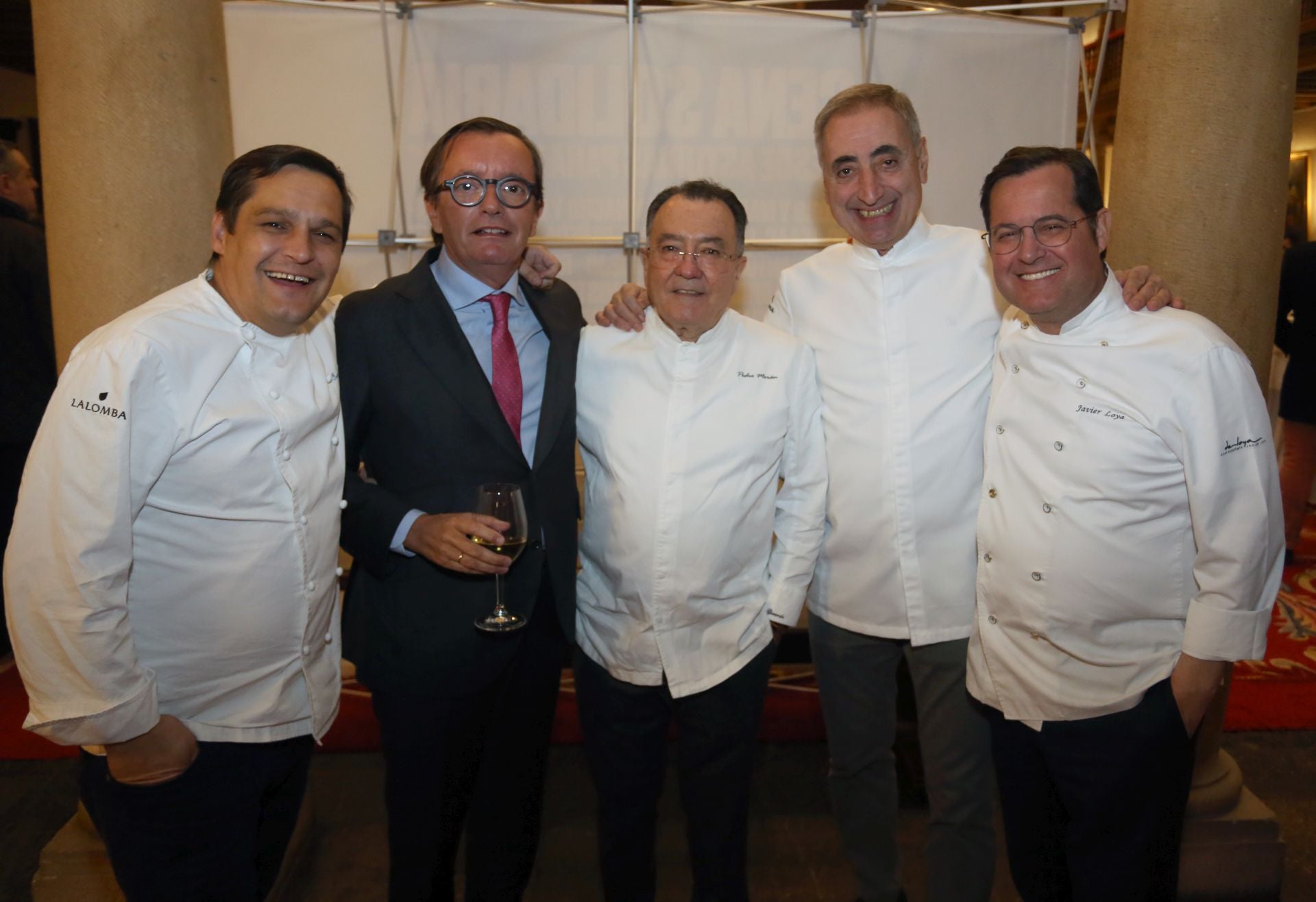 La cena solidaria &#039;Desde Asturias para Valencia&#039;, en imágenes