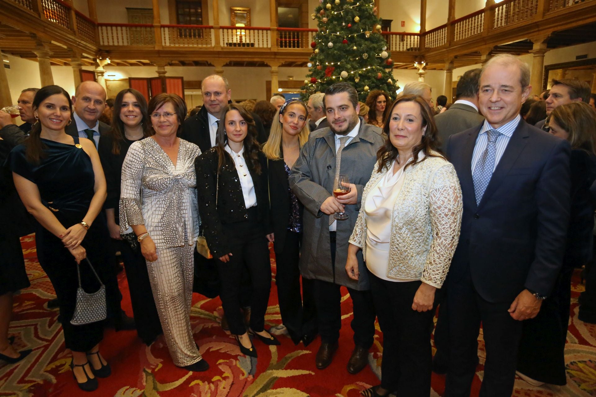 La cena solidaria &#039;Desde Asturias para Valencia&#039;, en imágenes