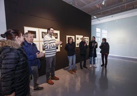 Beatriz Fernández, José Ferrero, Nicolás Cancio, Montse López, José Ramón Cuervo-Arango, Aitor Martínez y Ana Muller, en la inauguración de la exposición, al mediodía de ayer.