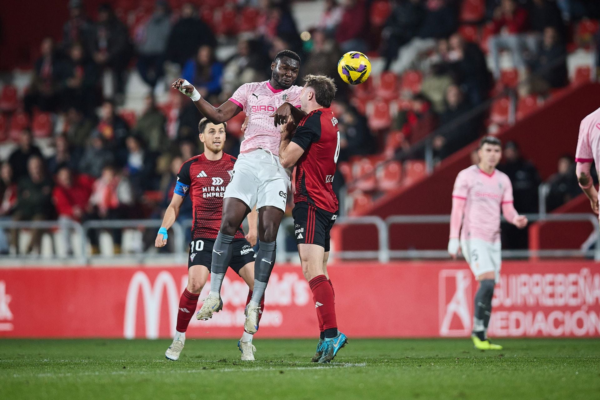 Las mejores imágenes del Mirandés 1 - 1 Sporting de Gijón