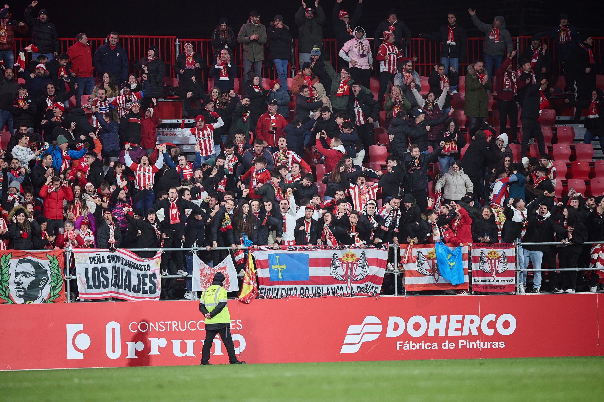 Las mejores imágenes del Mirandés 1 - 1 Sporting de Gijón