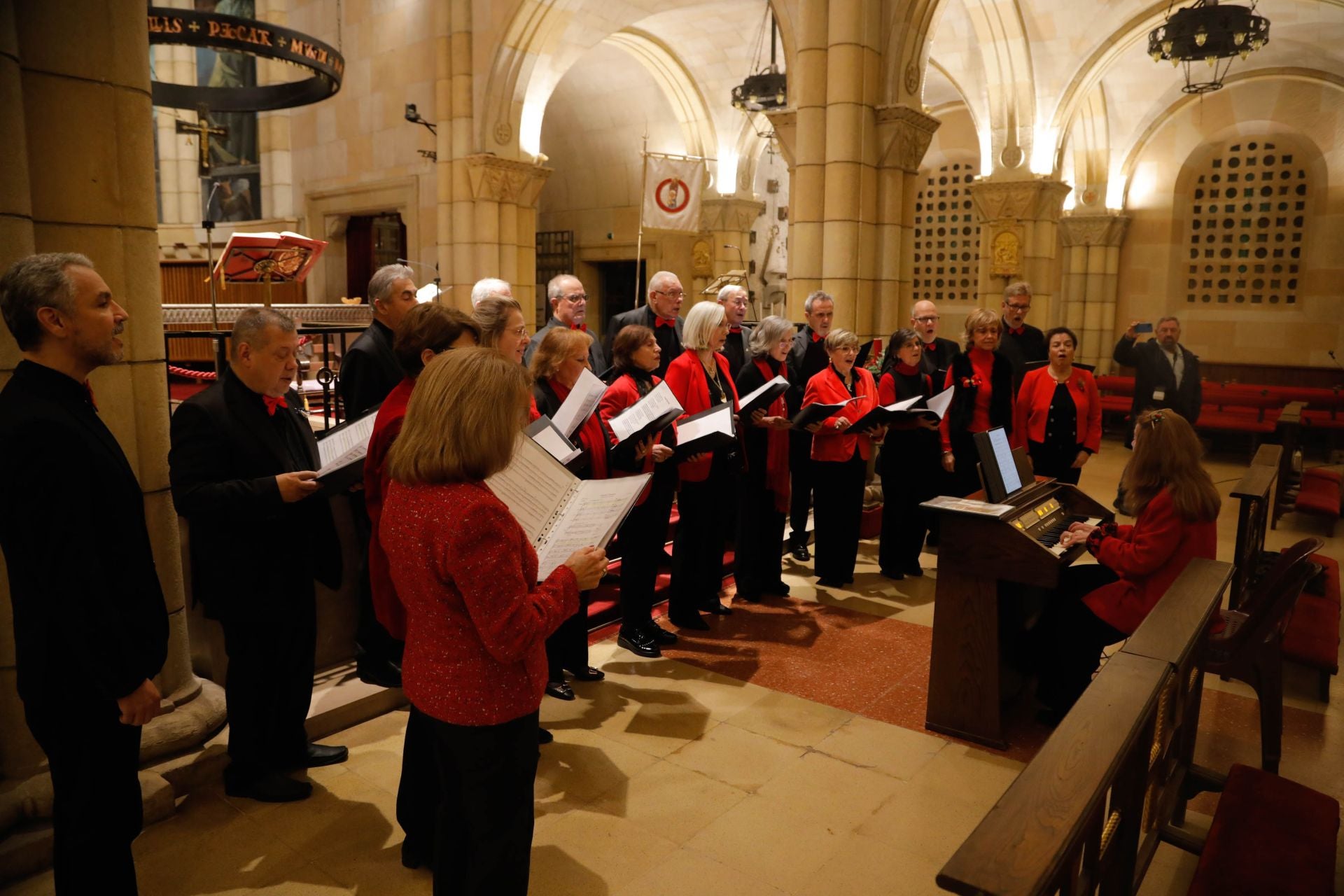 El pregón del acto de Navidad de la Asociación Belenista de Gijón en imágenes