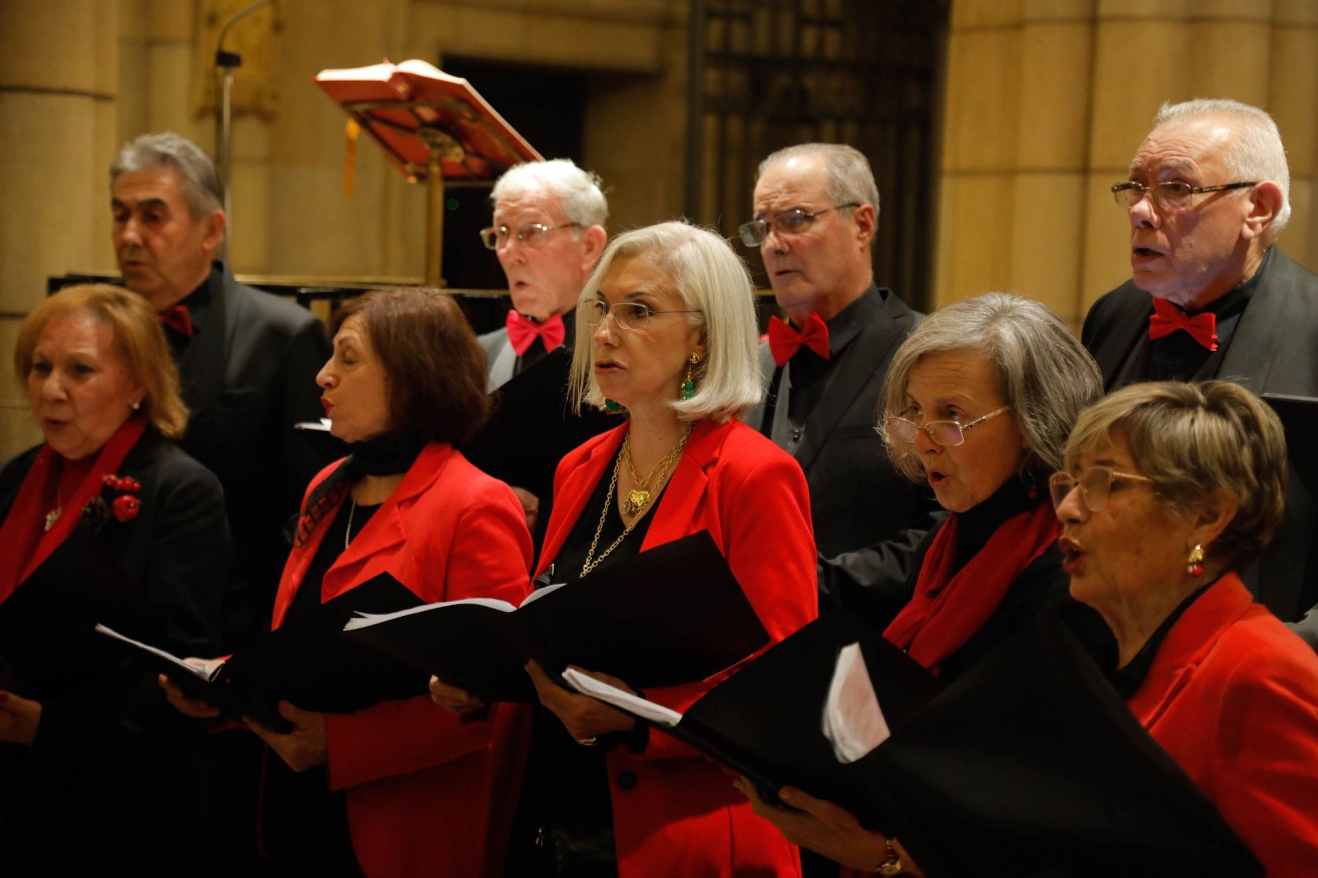 El pregón del acto de Navidad de la Asociación Belenista de Gijón en imágenes