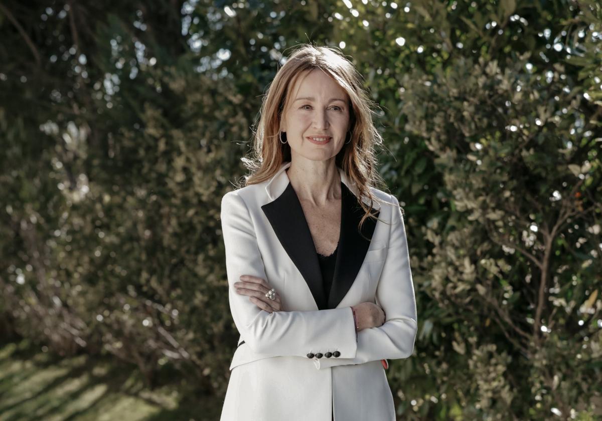 Loreto Ordóñez: «Es necesario eliminar cargas fiscales y de políticas de Estado del precio eléctrico»