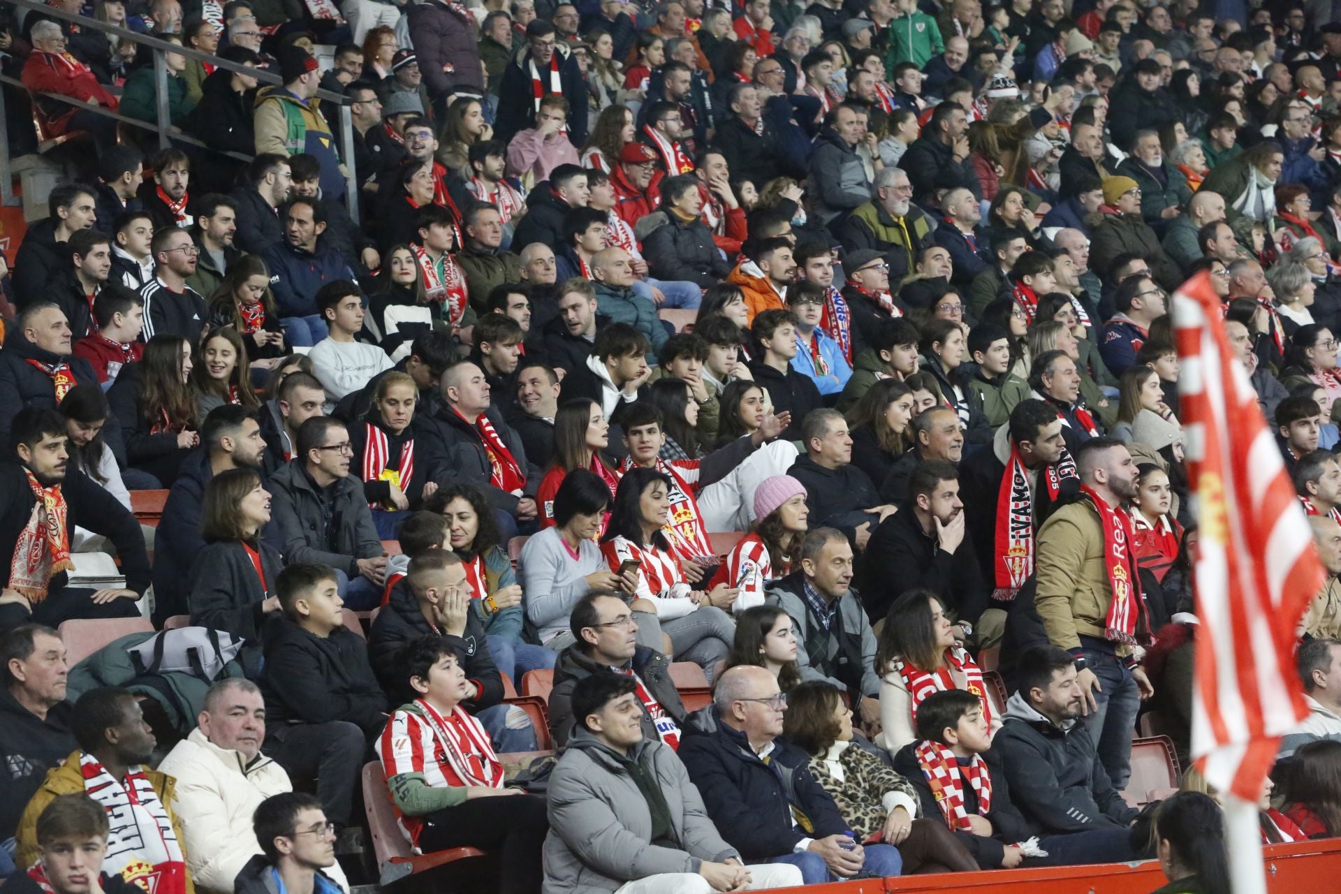 ¿Estuviste en el Sporting - Málaga? ¡Búscate!