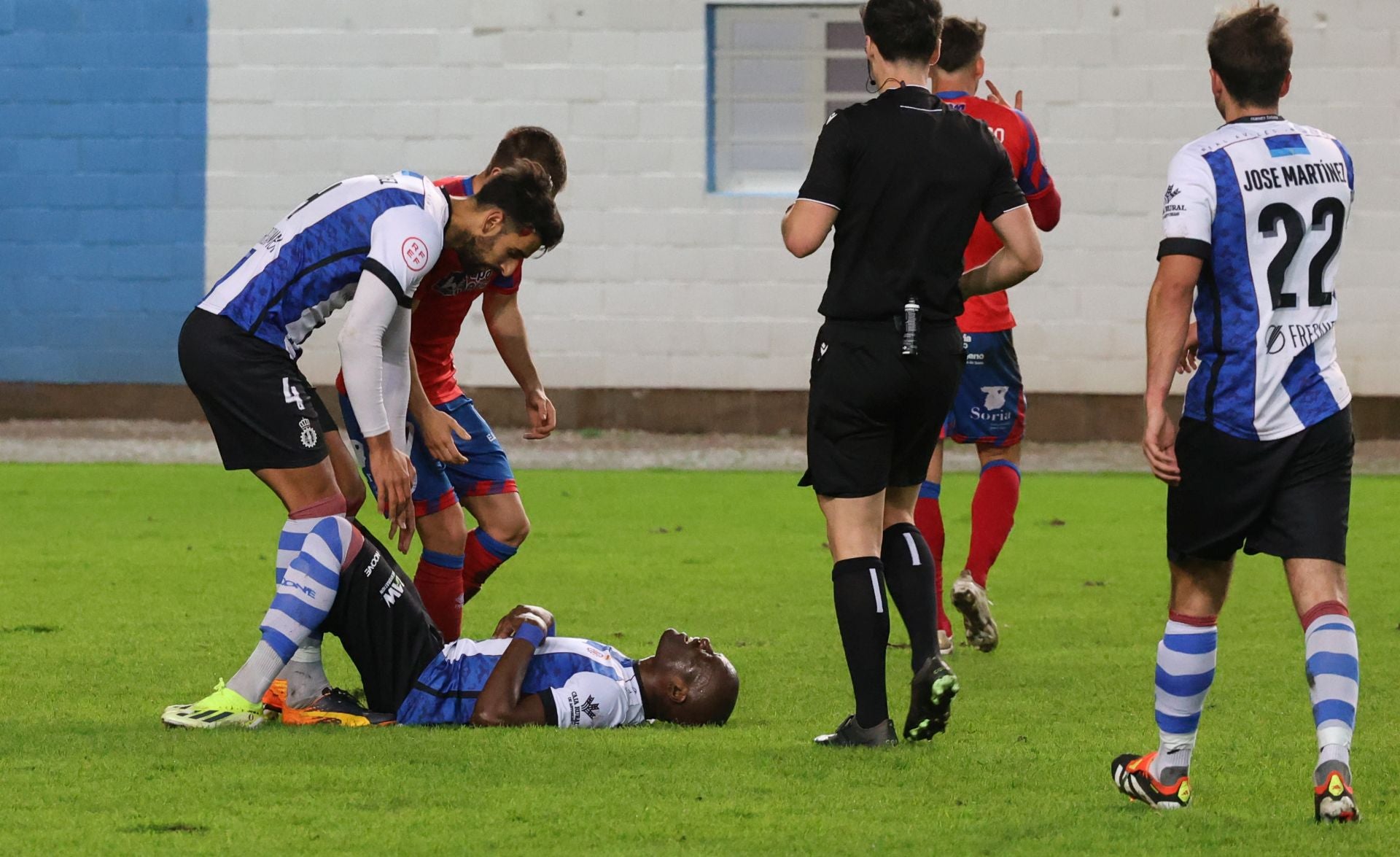 Las mejores imágenes del Real Avilés 0 - 2 Numancia