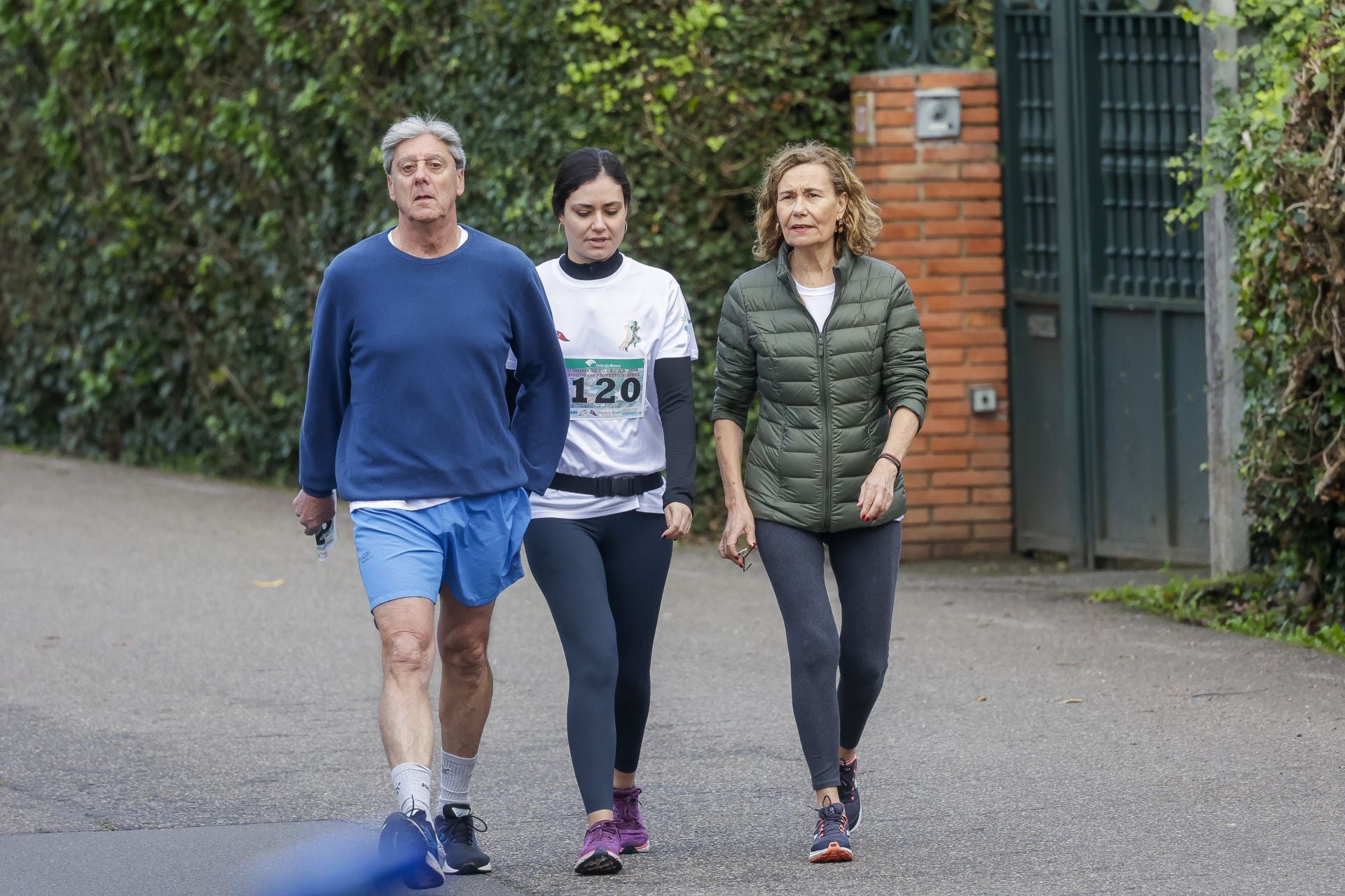 La carrera entre el club de Tenis y el club de Regatas de Gijón, en imágenes