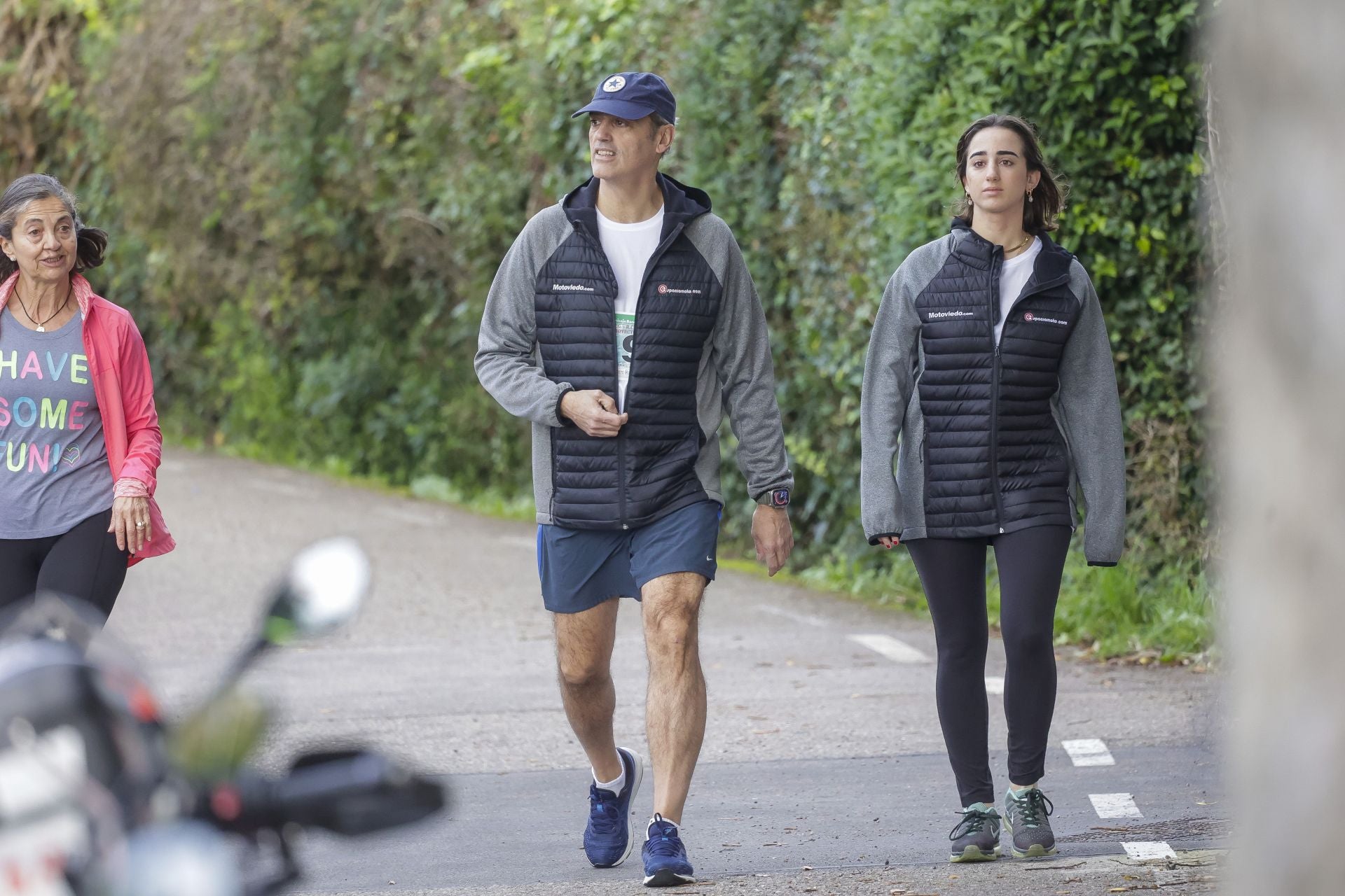 La carrera entre el club de Tenis y el club de Regatas de Gijón, en imágenes