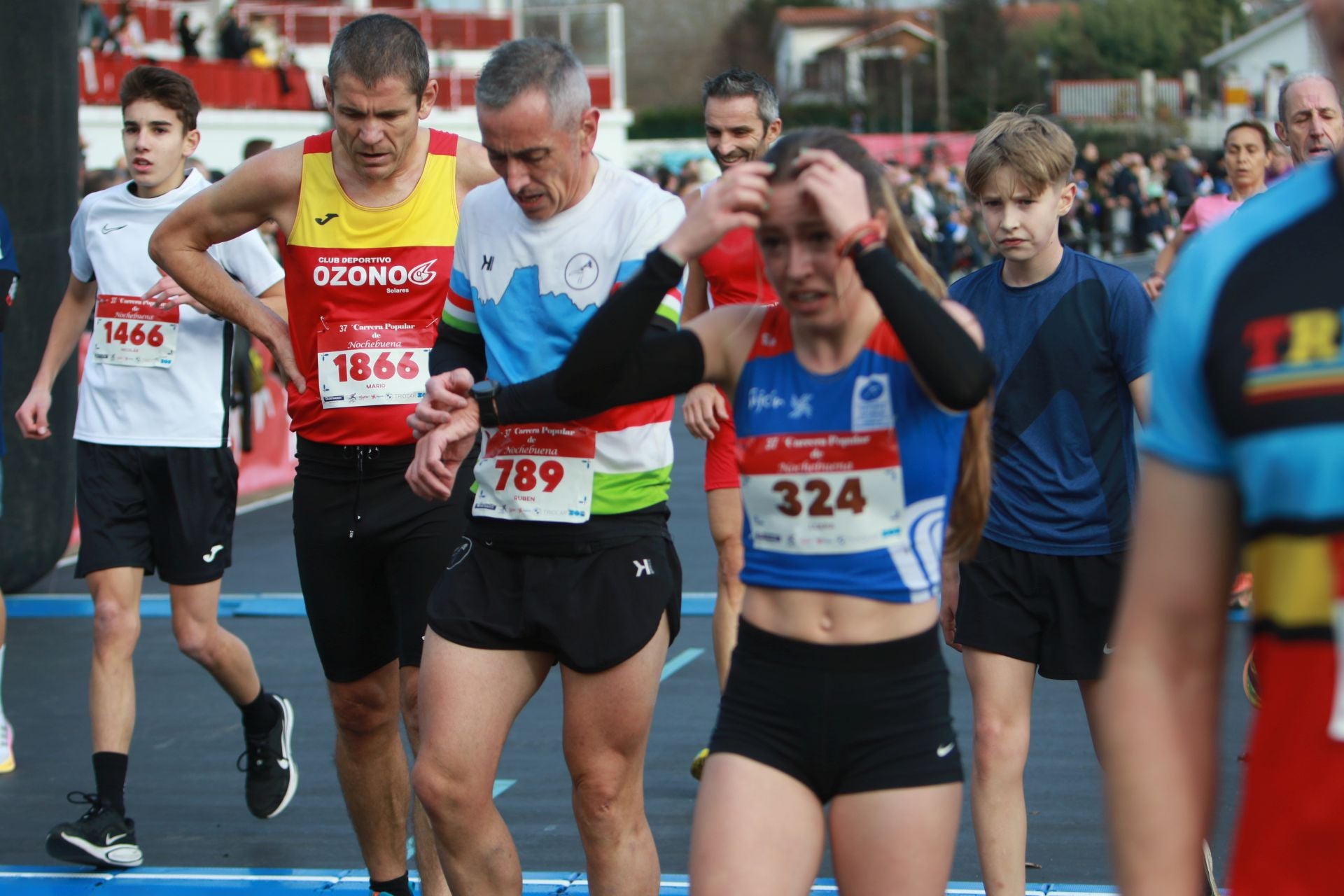 Una carrera mañanera para empezar la Nochebuena en Gijón