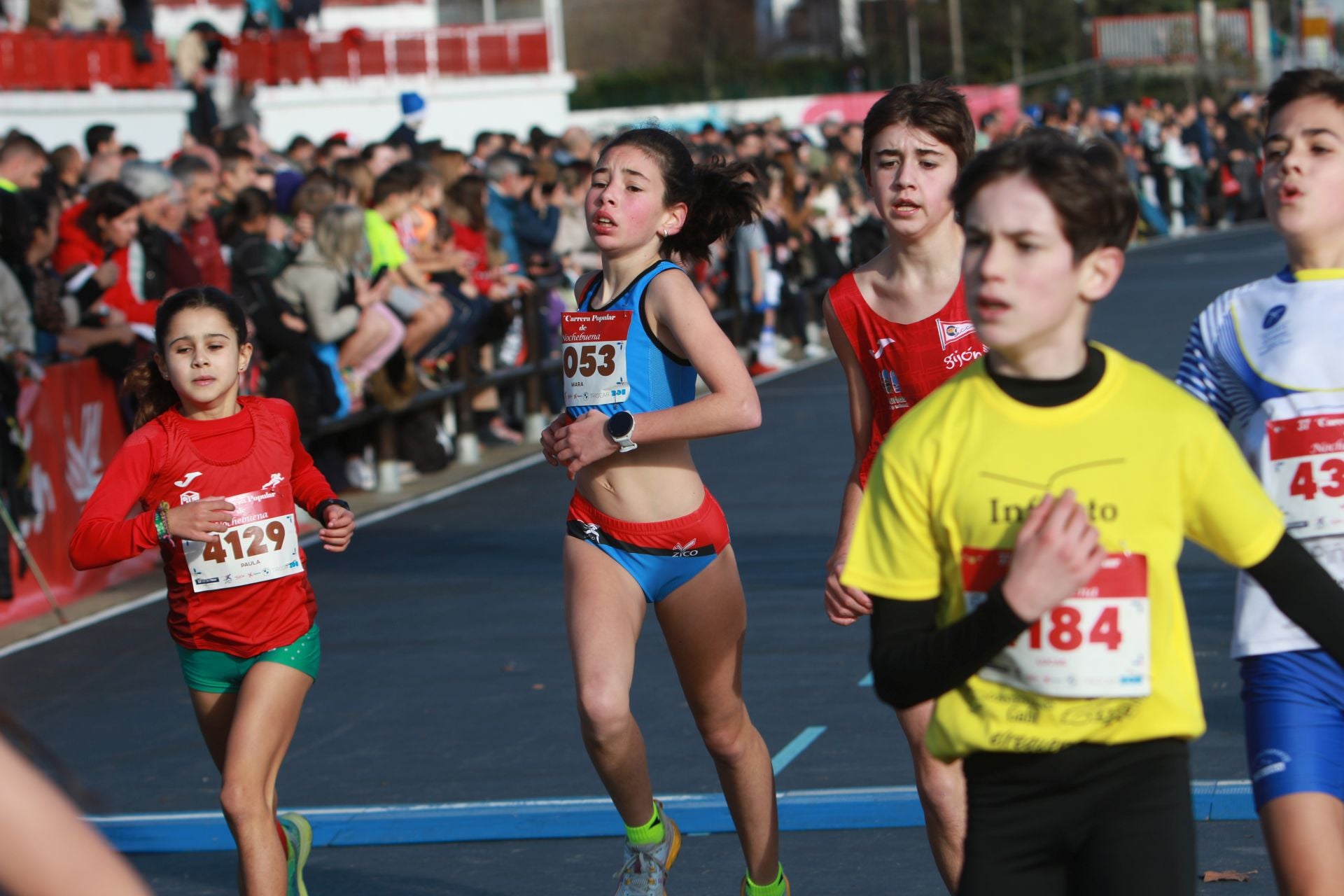 Una carrera mañanera para empezar la Nochebuena en Gijón