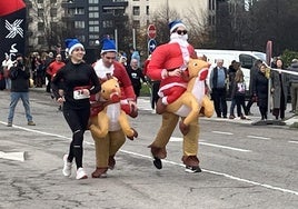 Una carrera mañanera para empezar la Nochebuena en Gijón