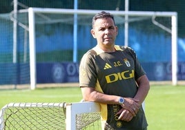 Javier Calleja, entrenador del Real Oviedo.