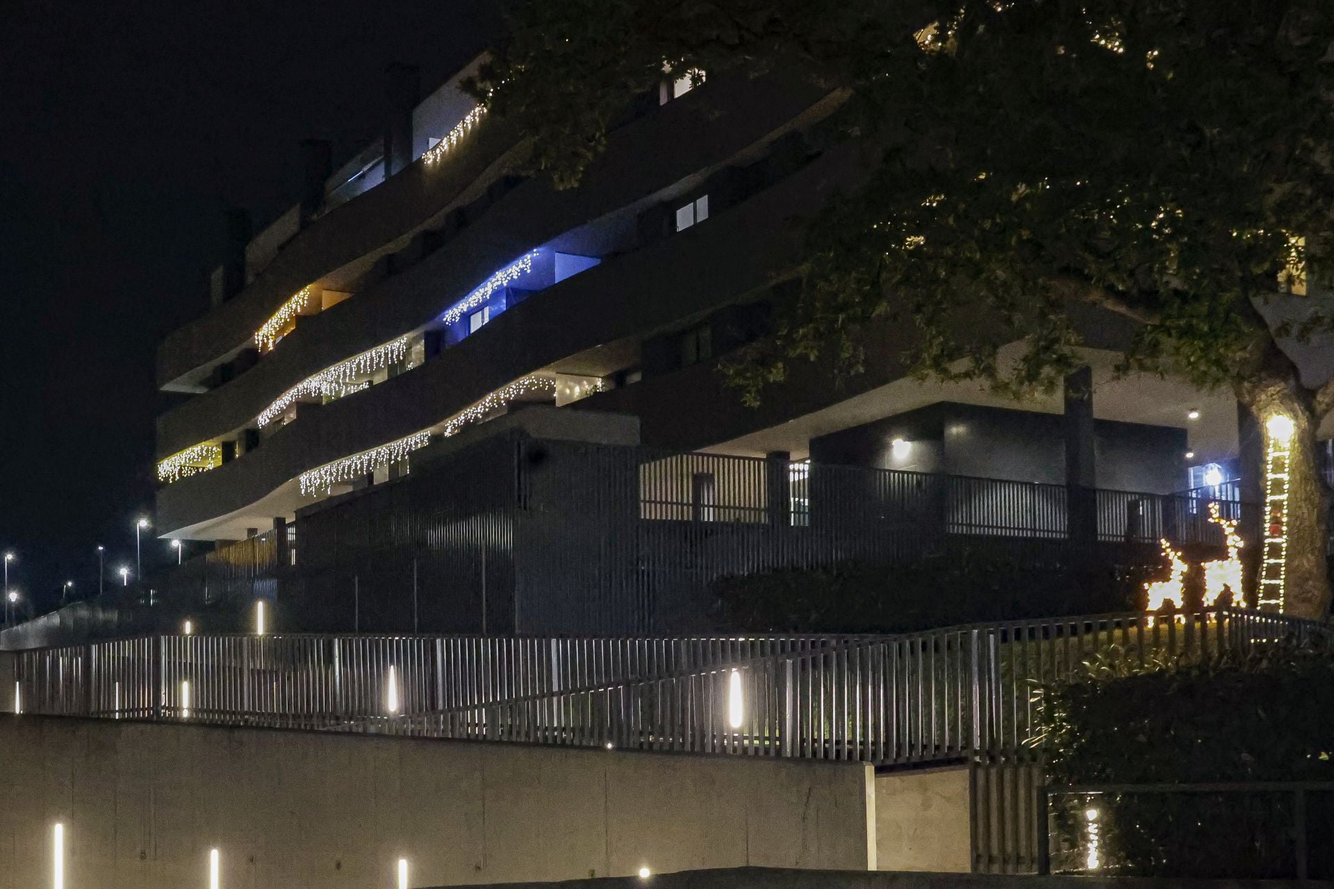 Comunidad de la avenida del Mar Cantábrico, en Viesques. 