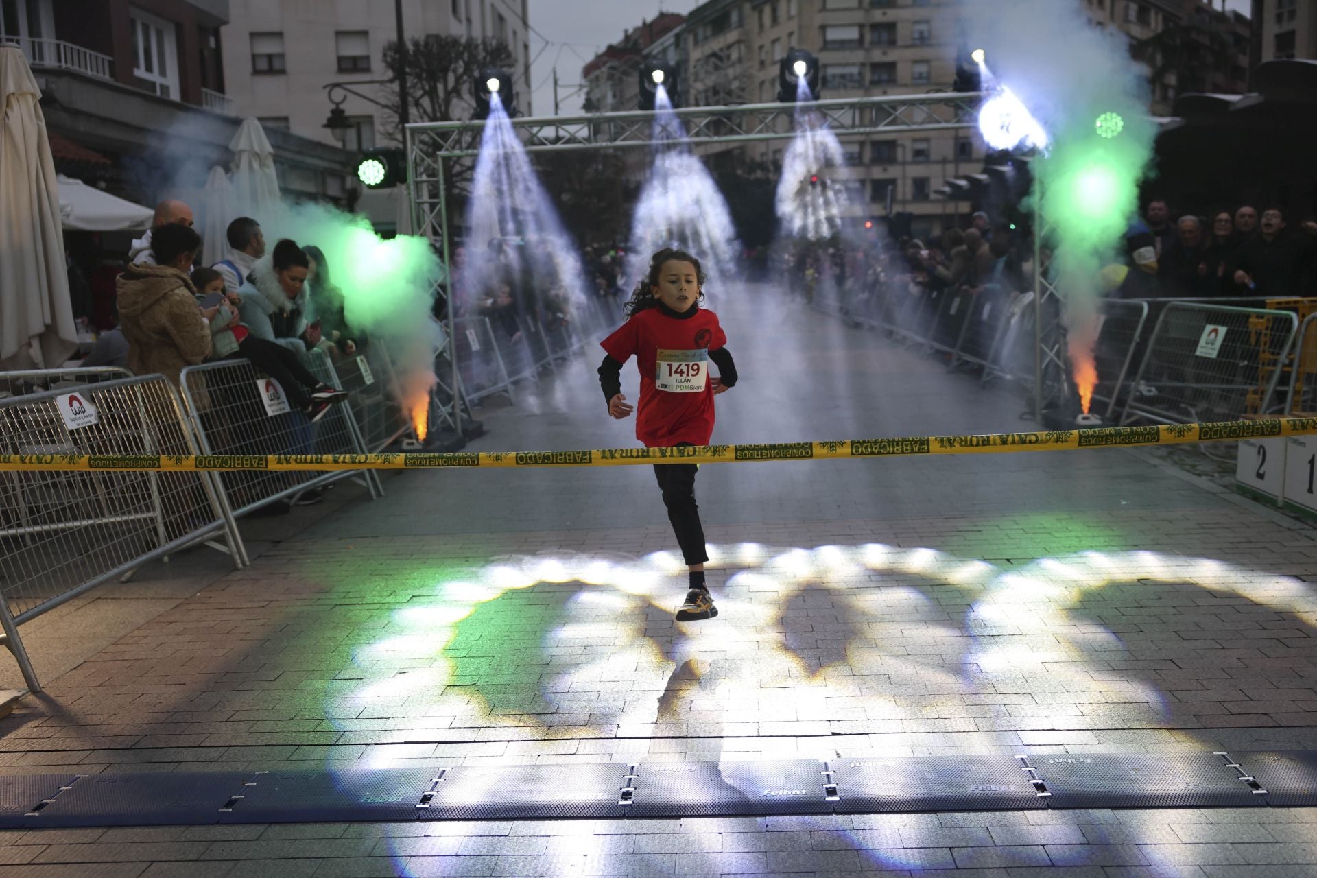 Siero se adelanta a la Nochevieja: todas las fotos de la Carrera de Fin de año