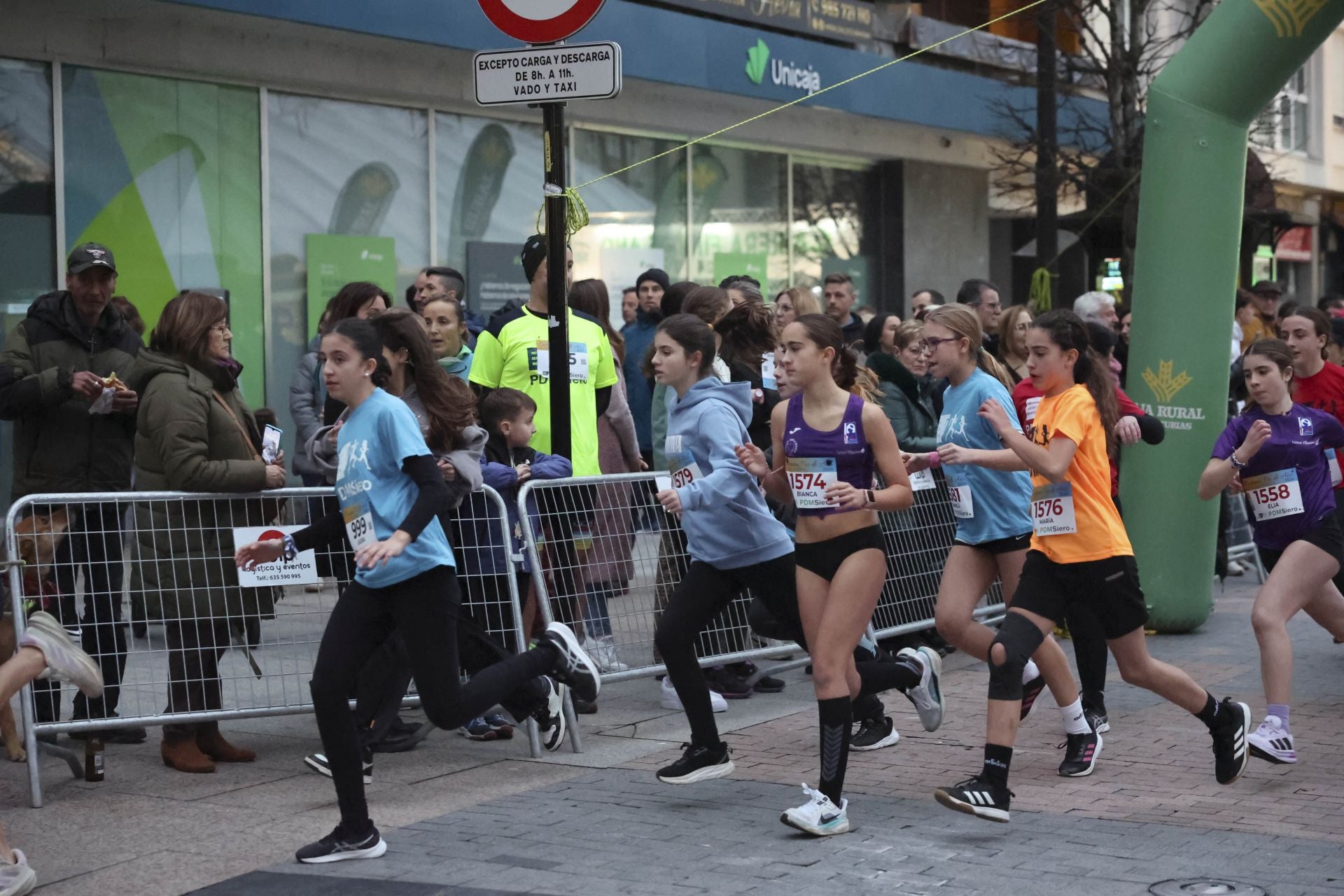 Siero se adelanta a la Nochevieja: todas las fotos de la Carrera de Fin de año