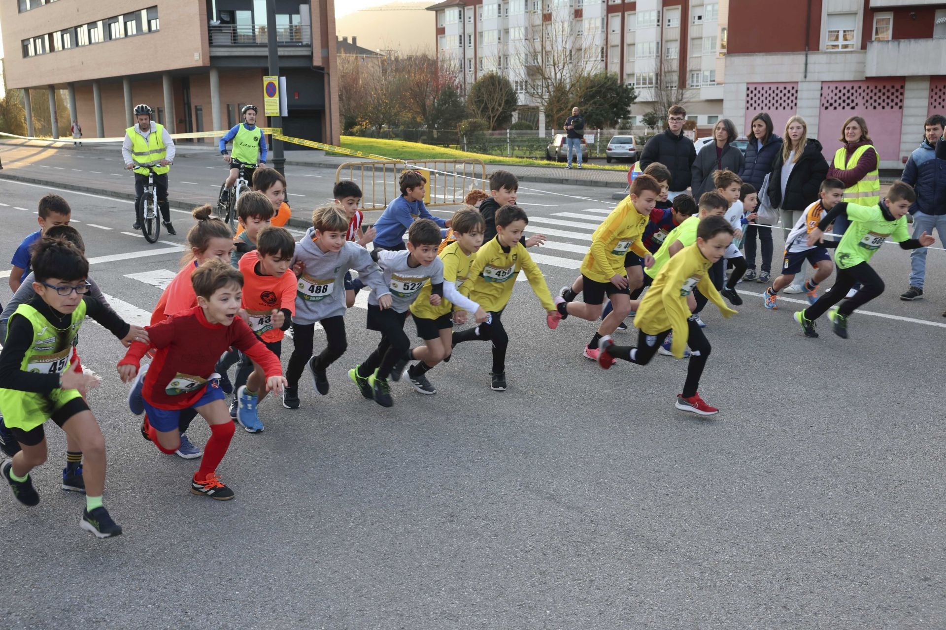 Las mejores fotos de la Carrera Fin de Año de Lugones