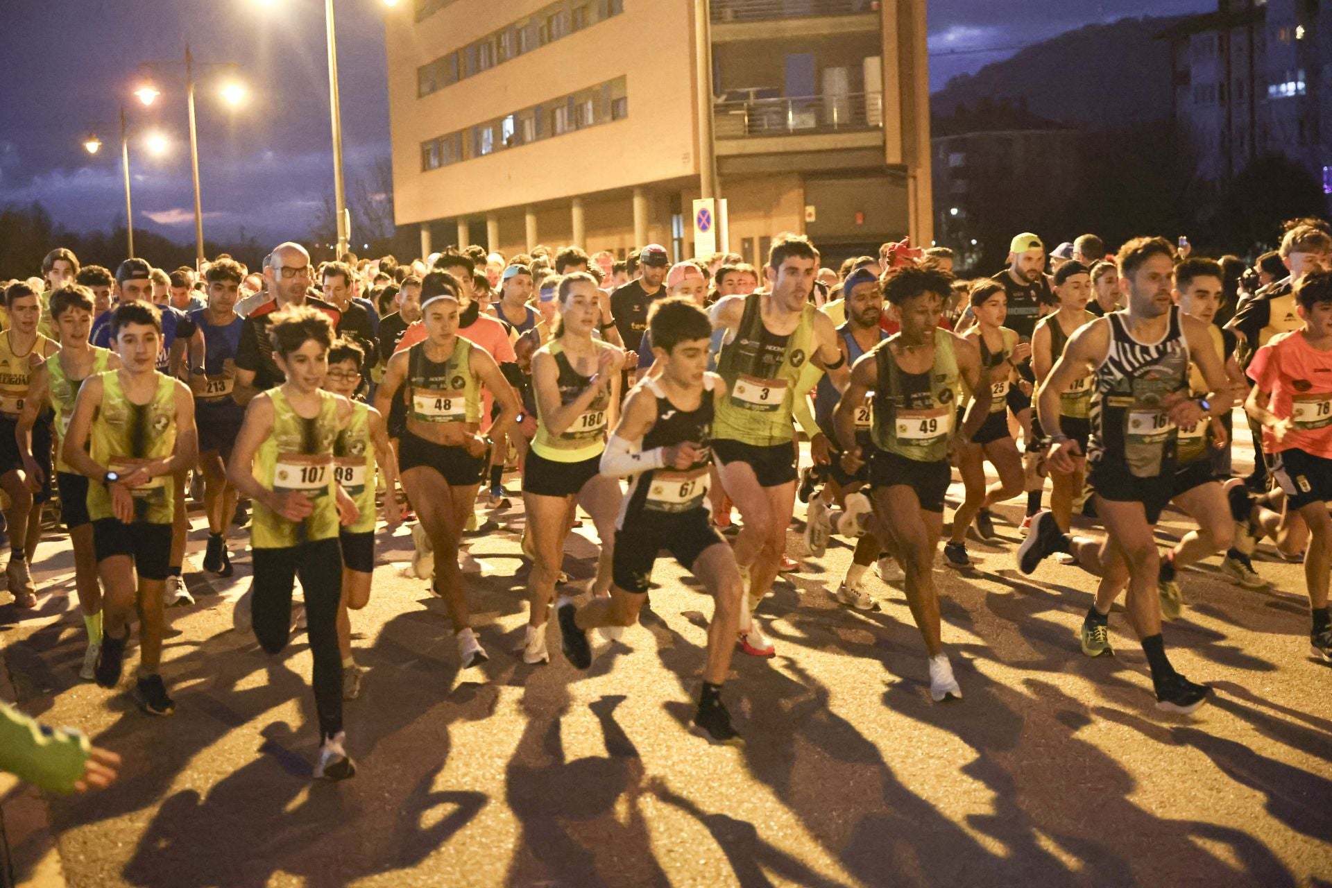 Las mejores fotos de la Carrera Fin de Año de Lugones