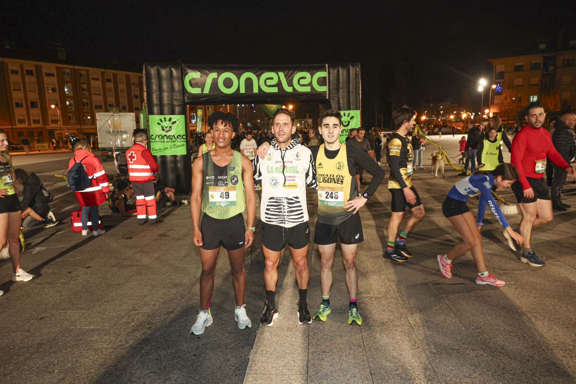 Las mejores fotos de la Carrera Fin de Año de Lugones