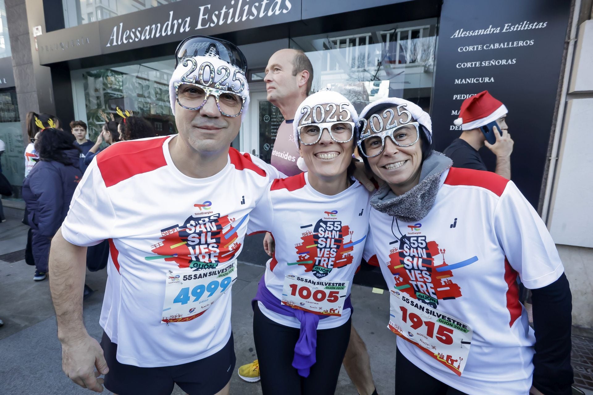 La San Silvestre vuela por las calles de Gijón