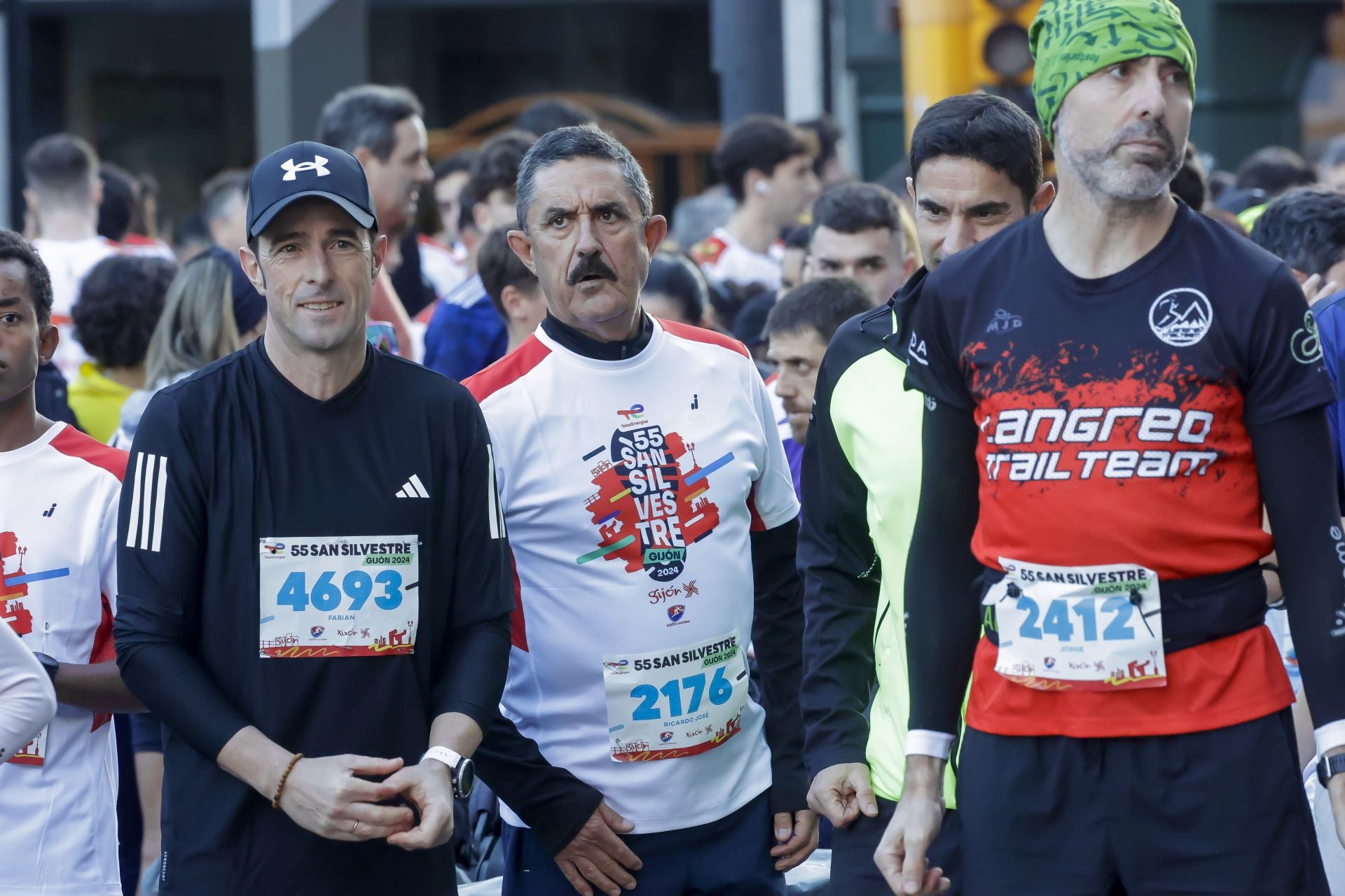 La San Silvestre vuela por las calles de Gijón