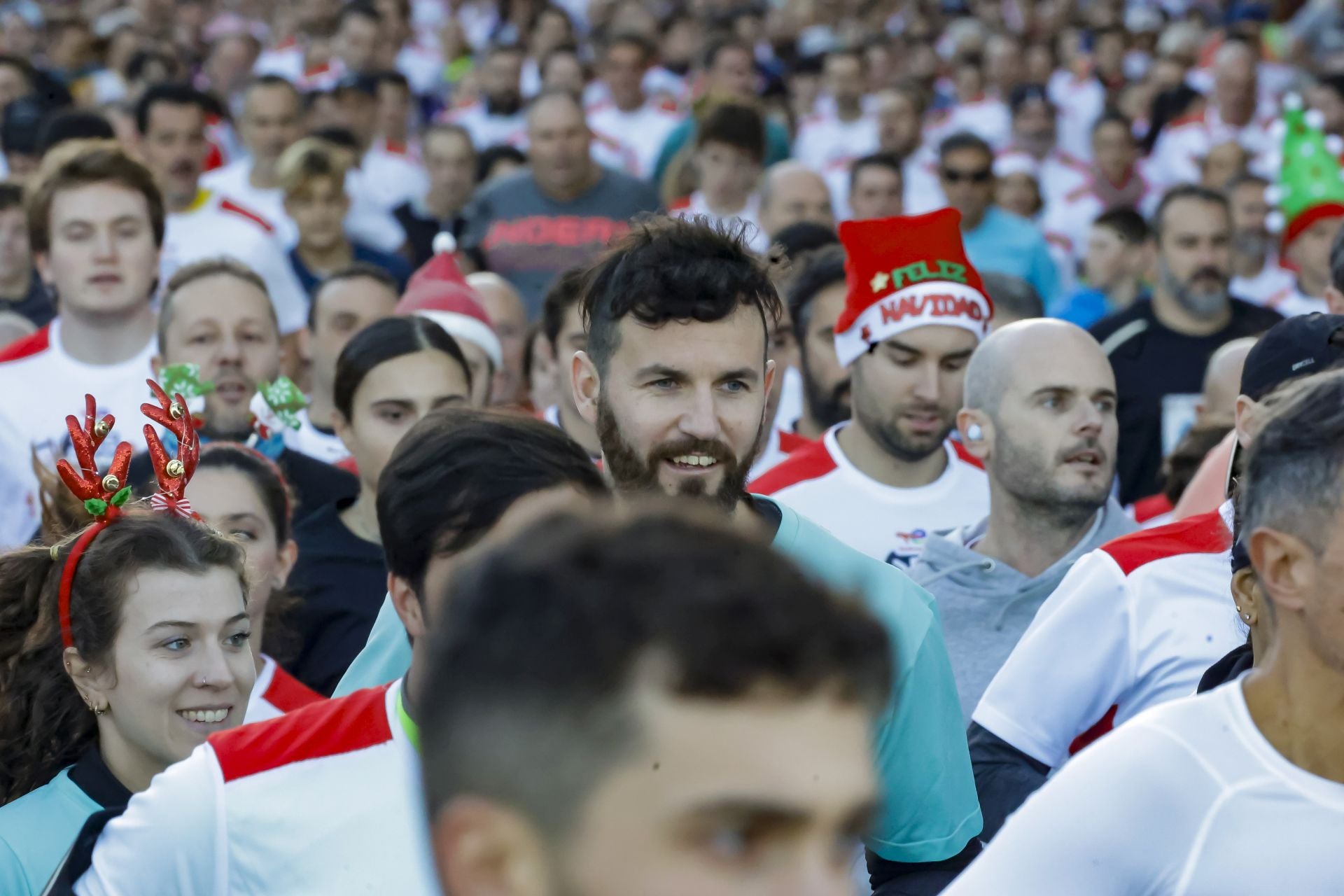 La San Silvestre vuela por las calles de Gijón