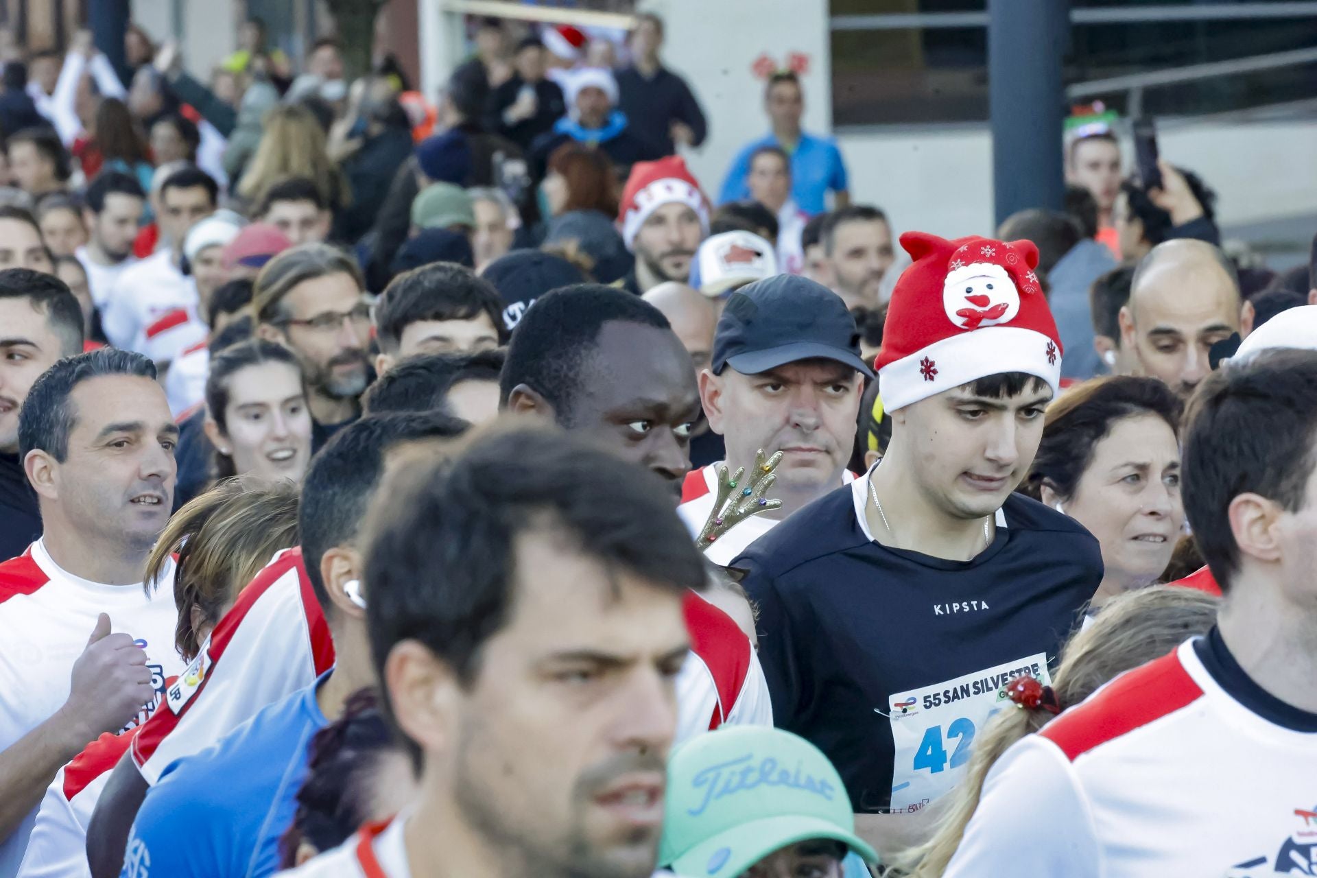 La San Silvestre vuela por las calles de Gijón