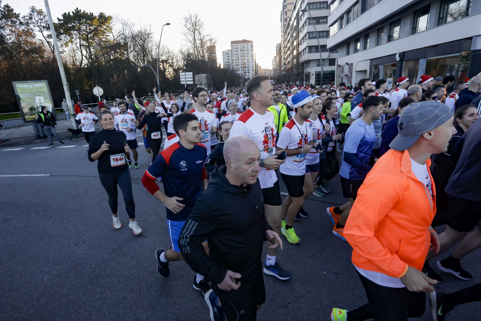 La San Silvestre vuela por las calles de Gijón