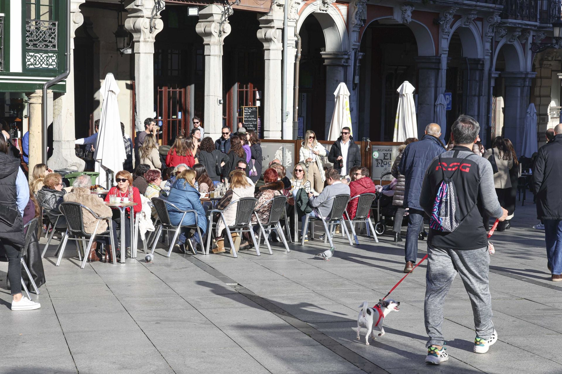 Asturias, de terraceo para brindar por el nuevo año