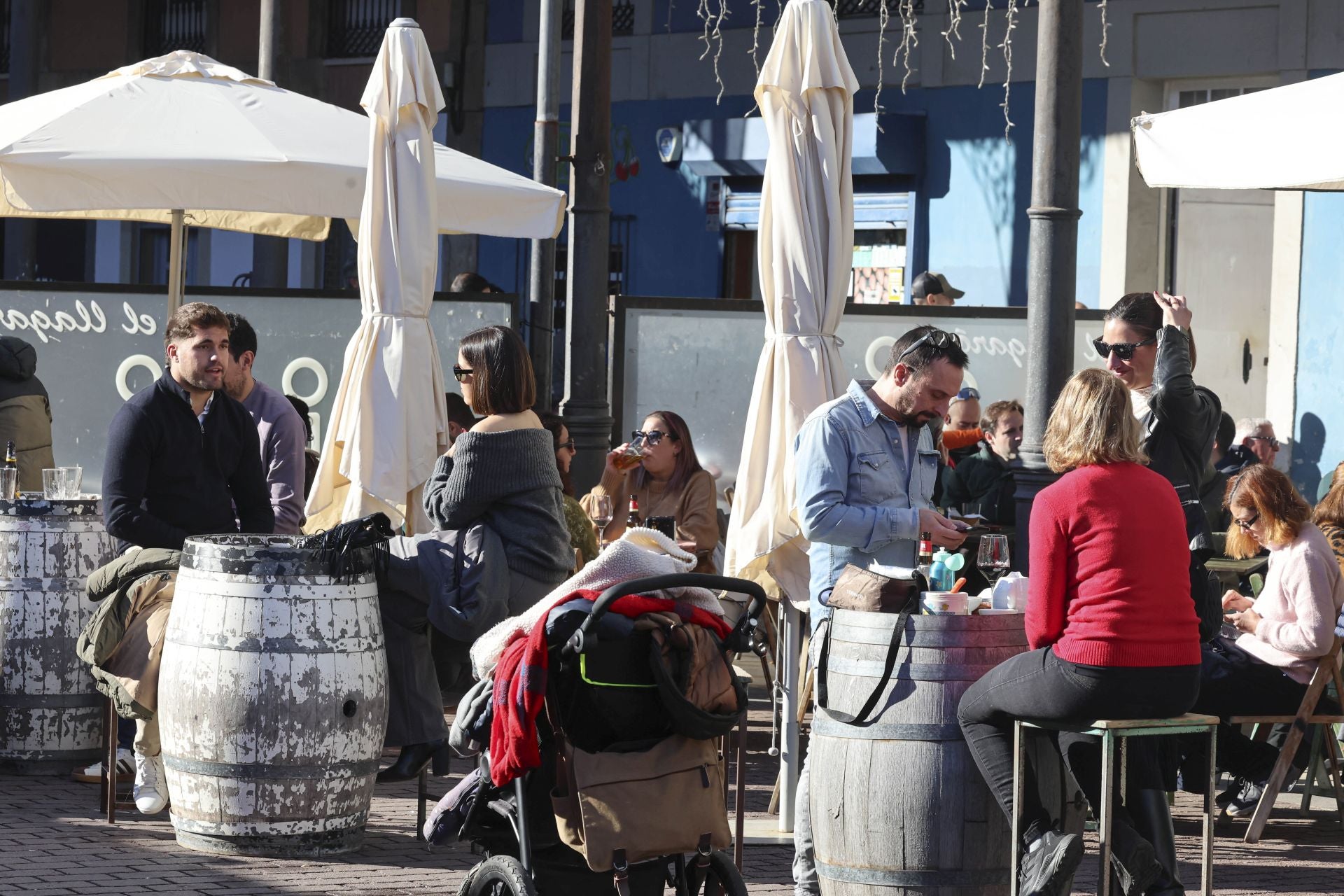 Asturias, de terraceo para brindar por el nuevo año