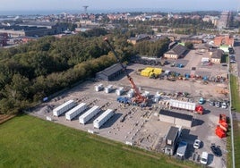 Construcción de un parque de baterías de litio de Axpo en Suecia. Esta compañía proyecta una instalación similar en Siero y ya cuenta con la atutorización ambiental previa.