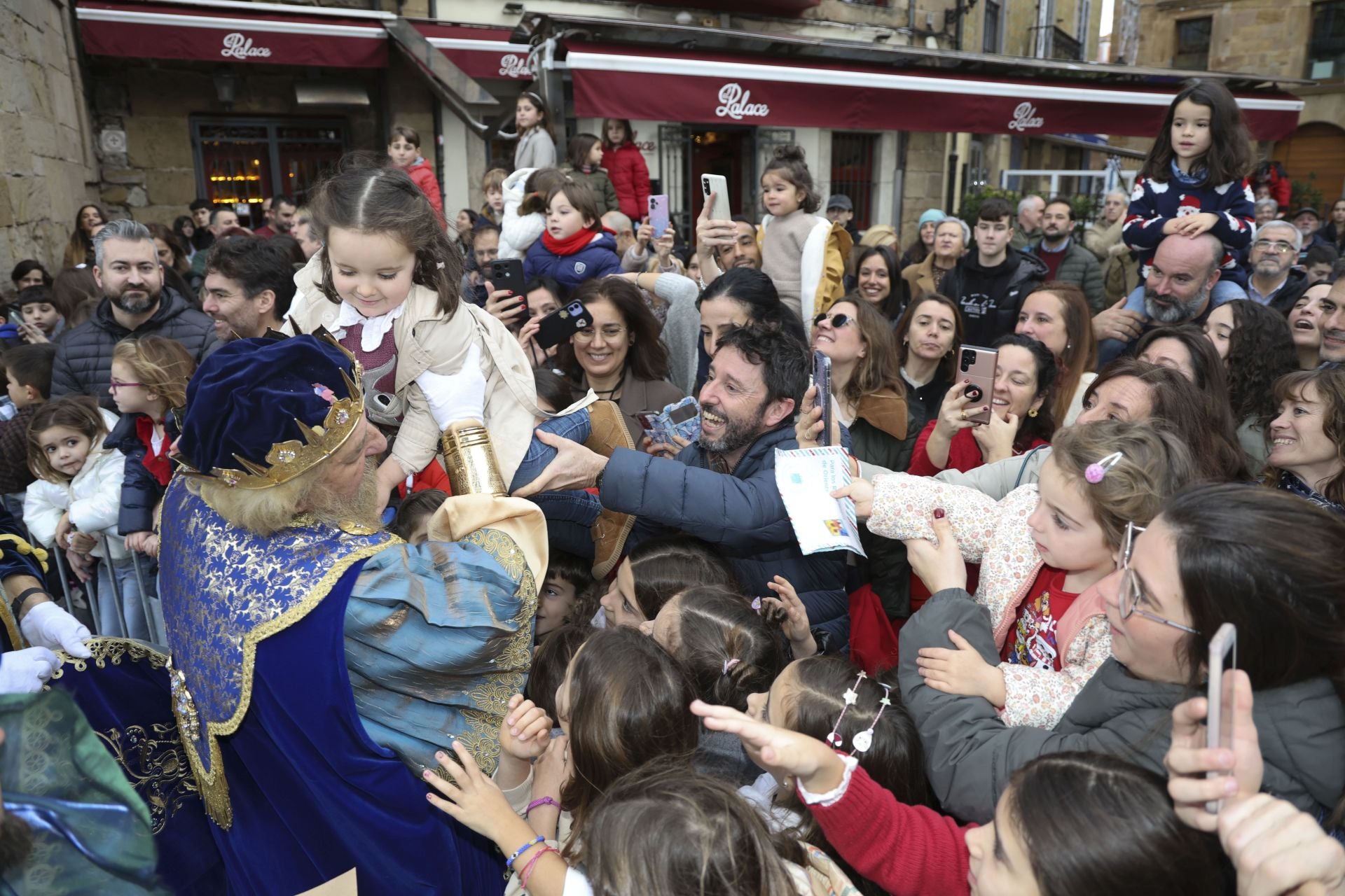 Las imágenes de la llegada de los Reyes Magos a Gijón