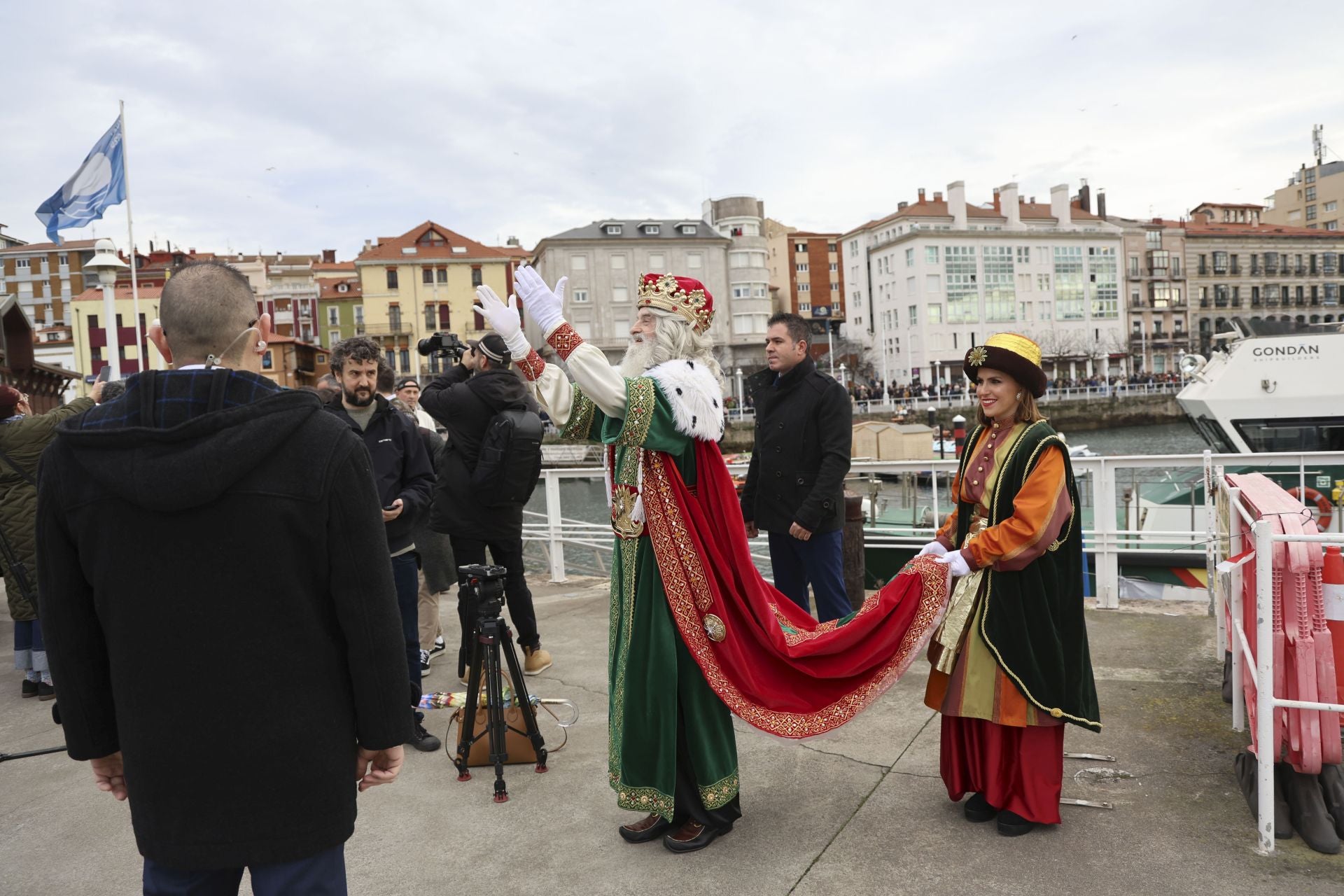 Las imágenes de la llegada de los Reyes Magos a Gijón